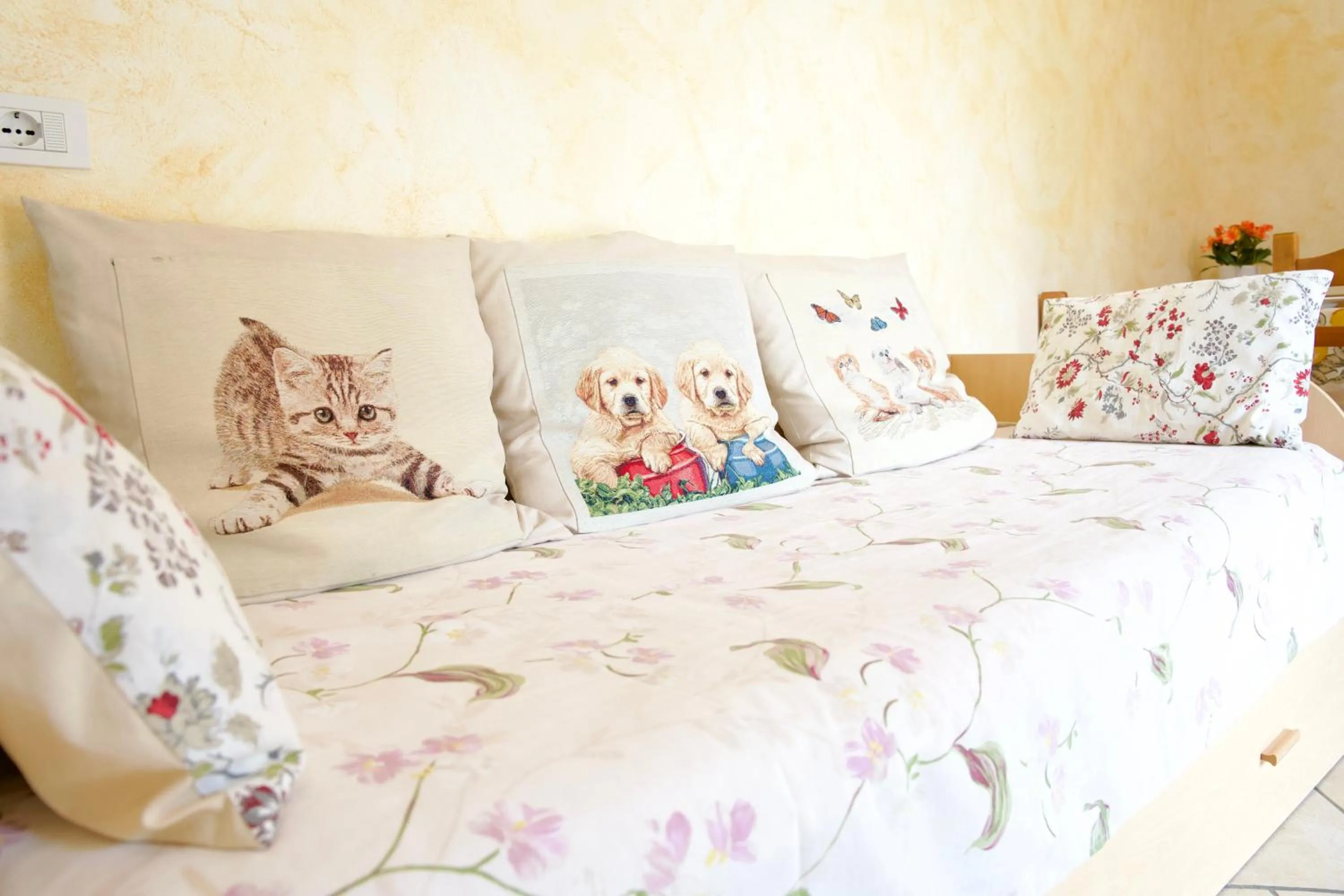 Bed in Hotel Diffuso Il Portichetto sulla collina a Vezio Perledo