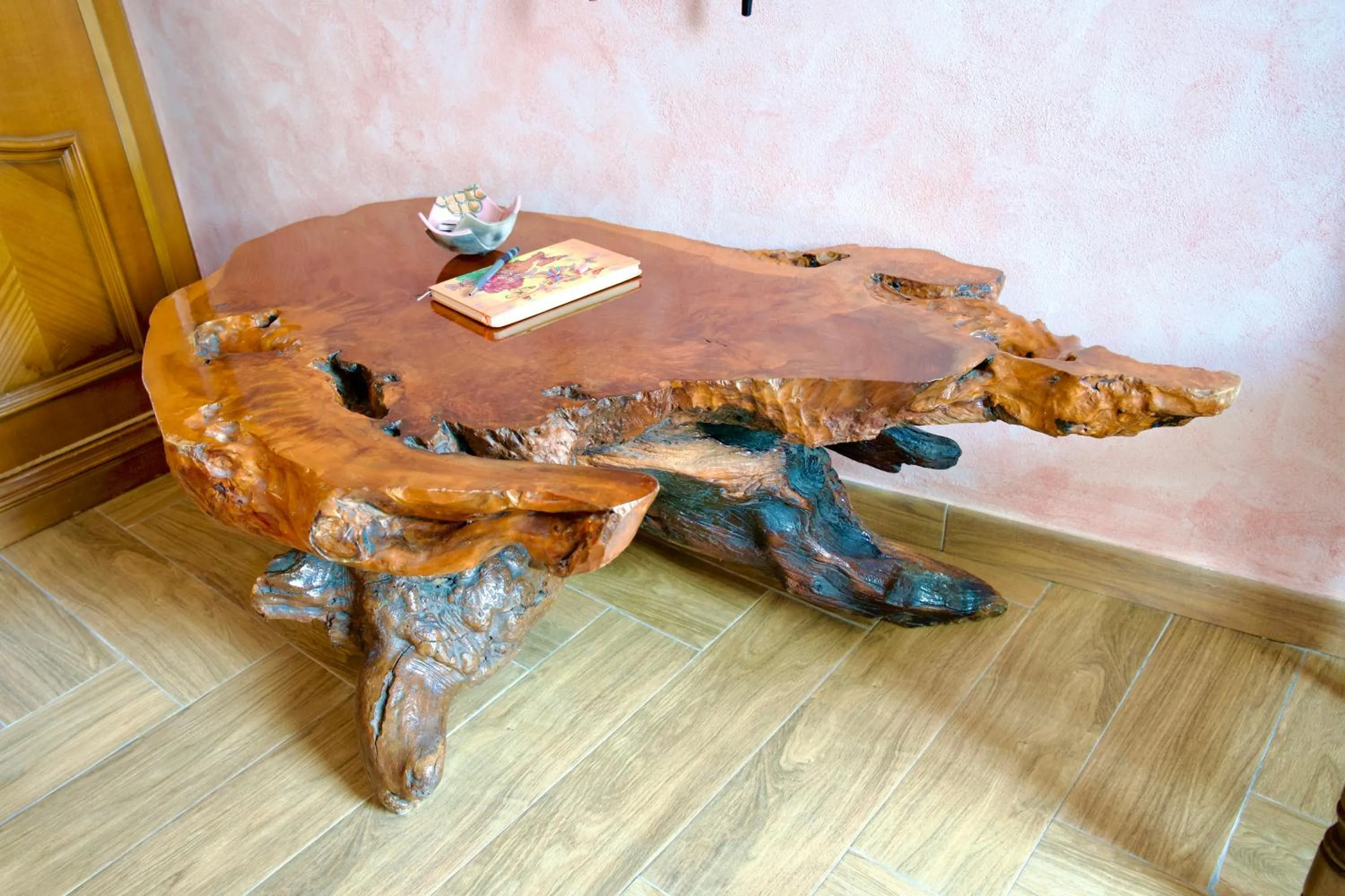 Bedroom in Hotel Diffuso Il Portichetto sulla collina a Vezio Perledo