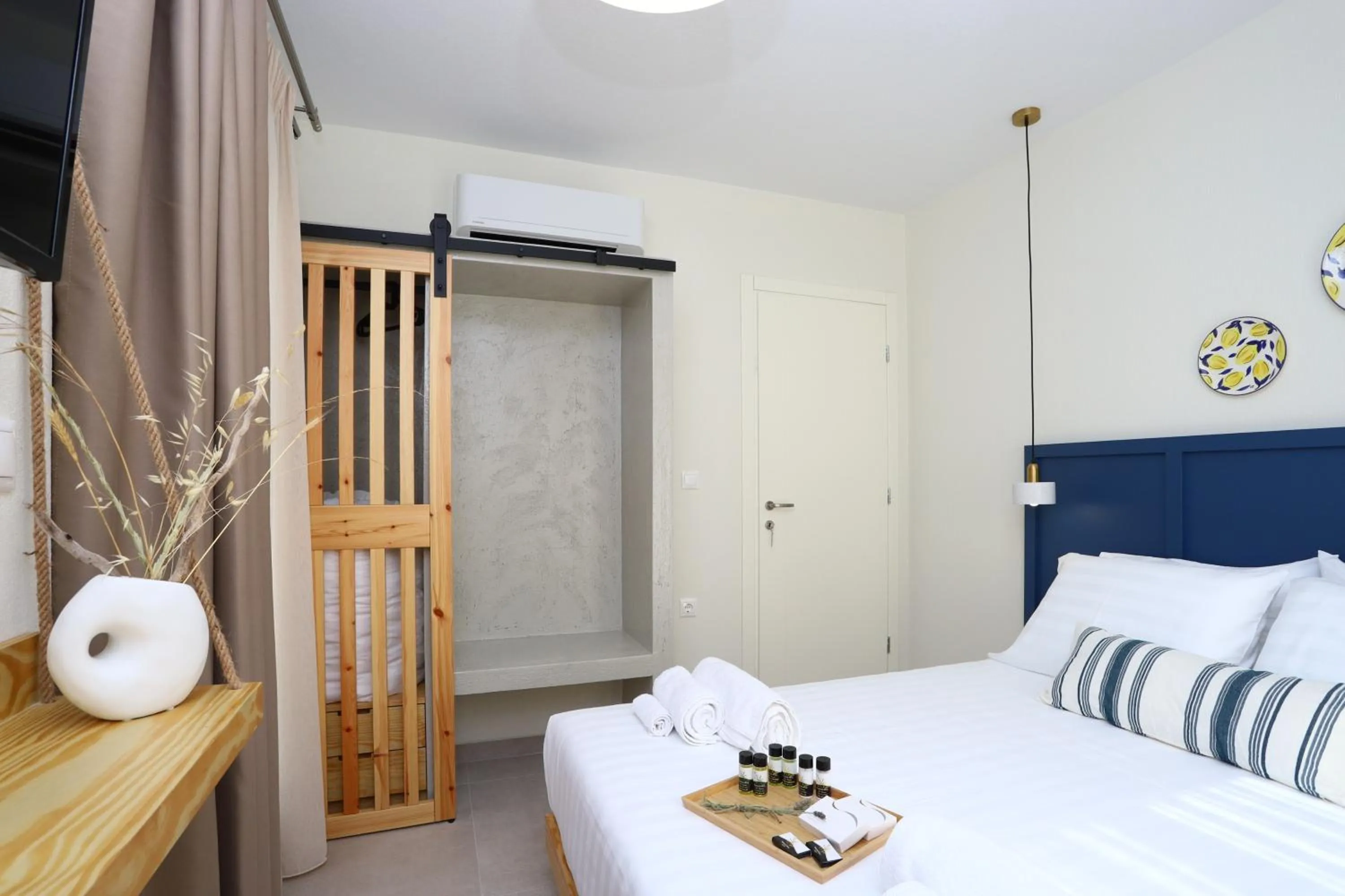 Bedroom, Bed in ONAR OURANOUPOLIS