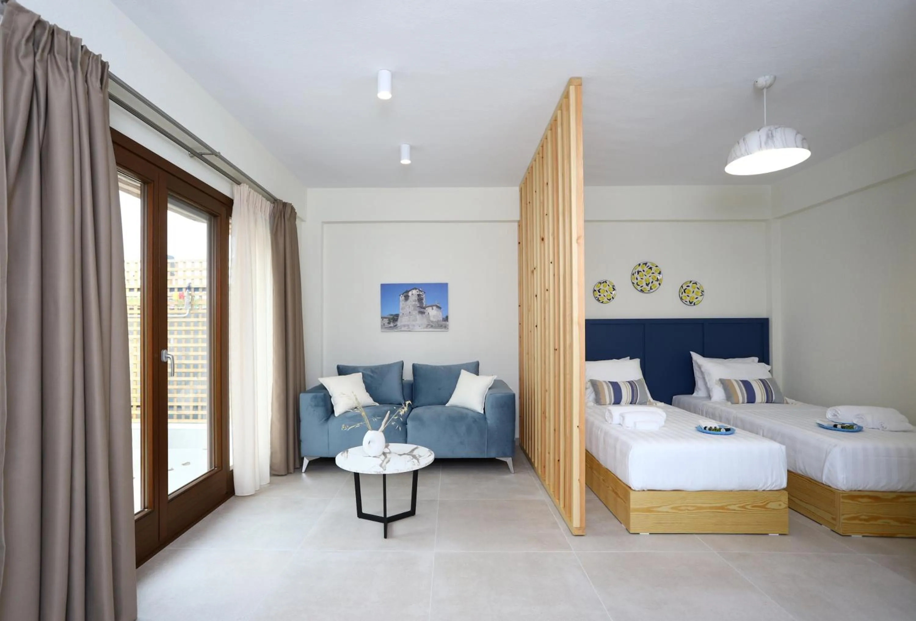 Living room, Bed in ONAR OURANOUPOLIS