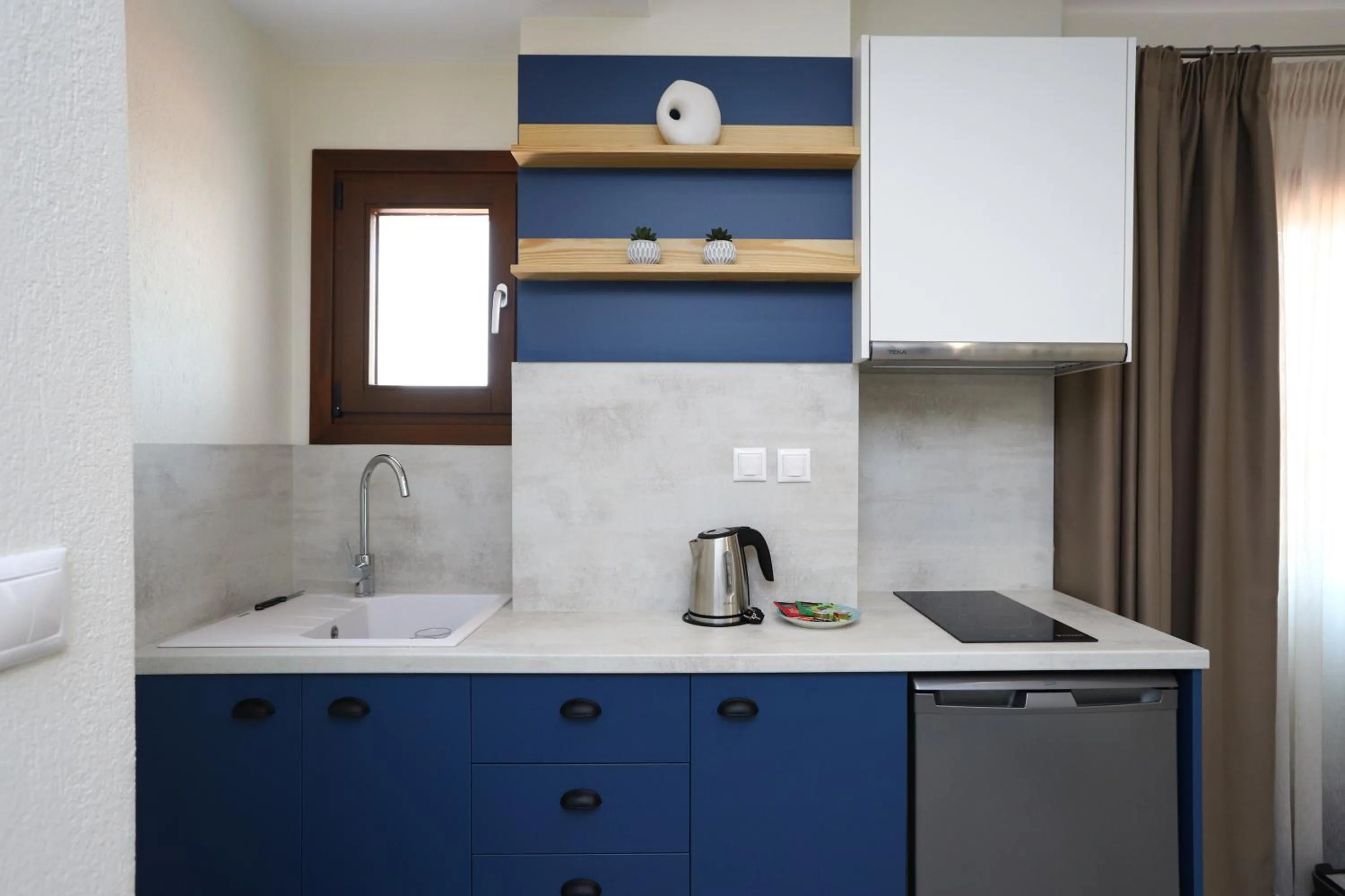 kitchen in ONAR OURANOUPOLIS