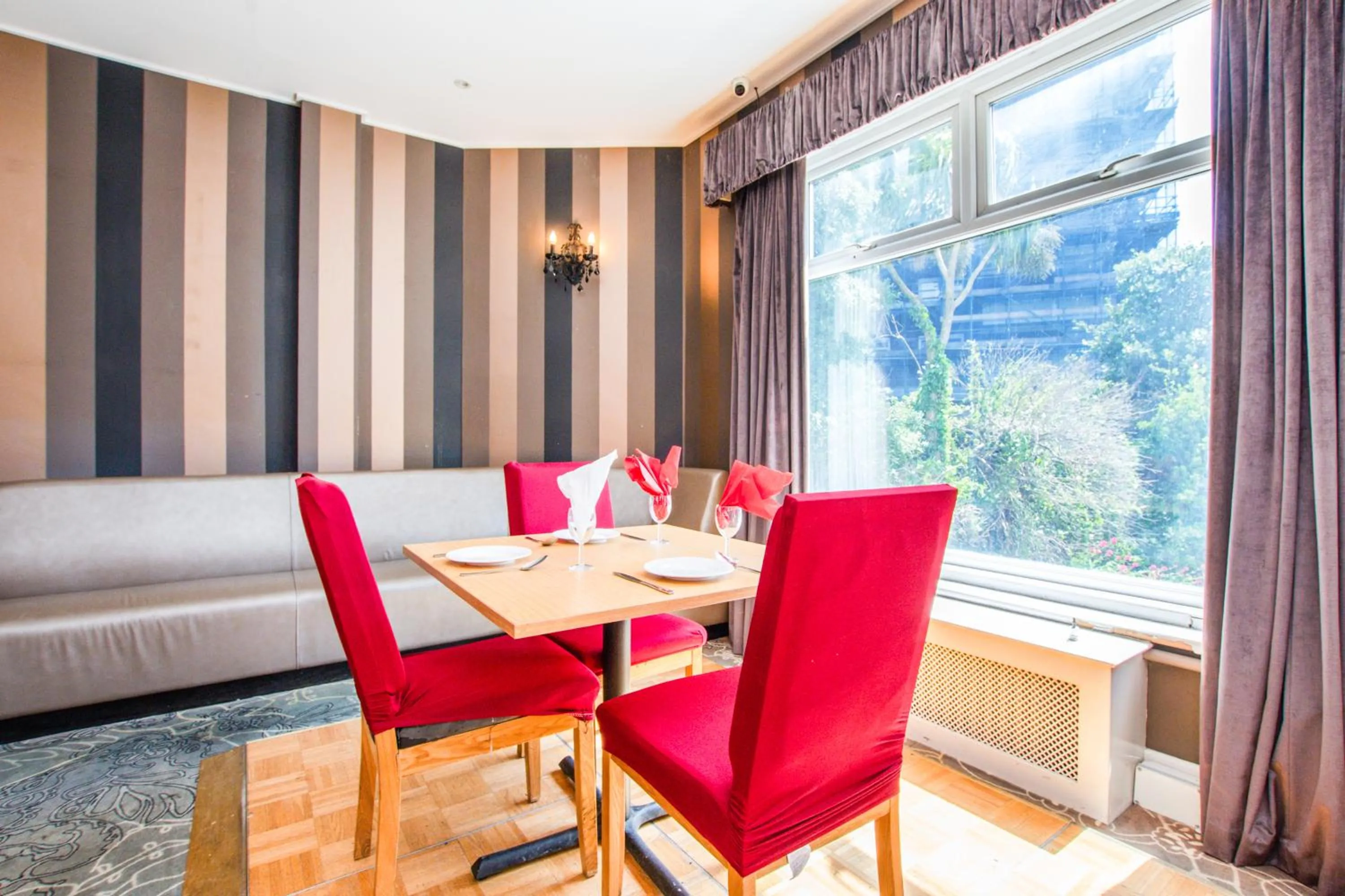 Lobby or reception in Russel Court Hotel Bournemouth Central