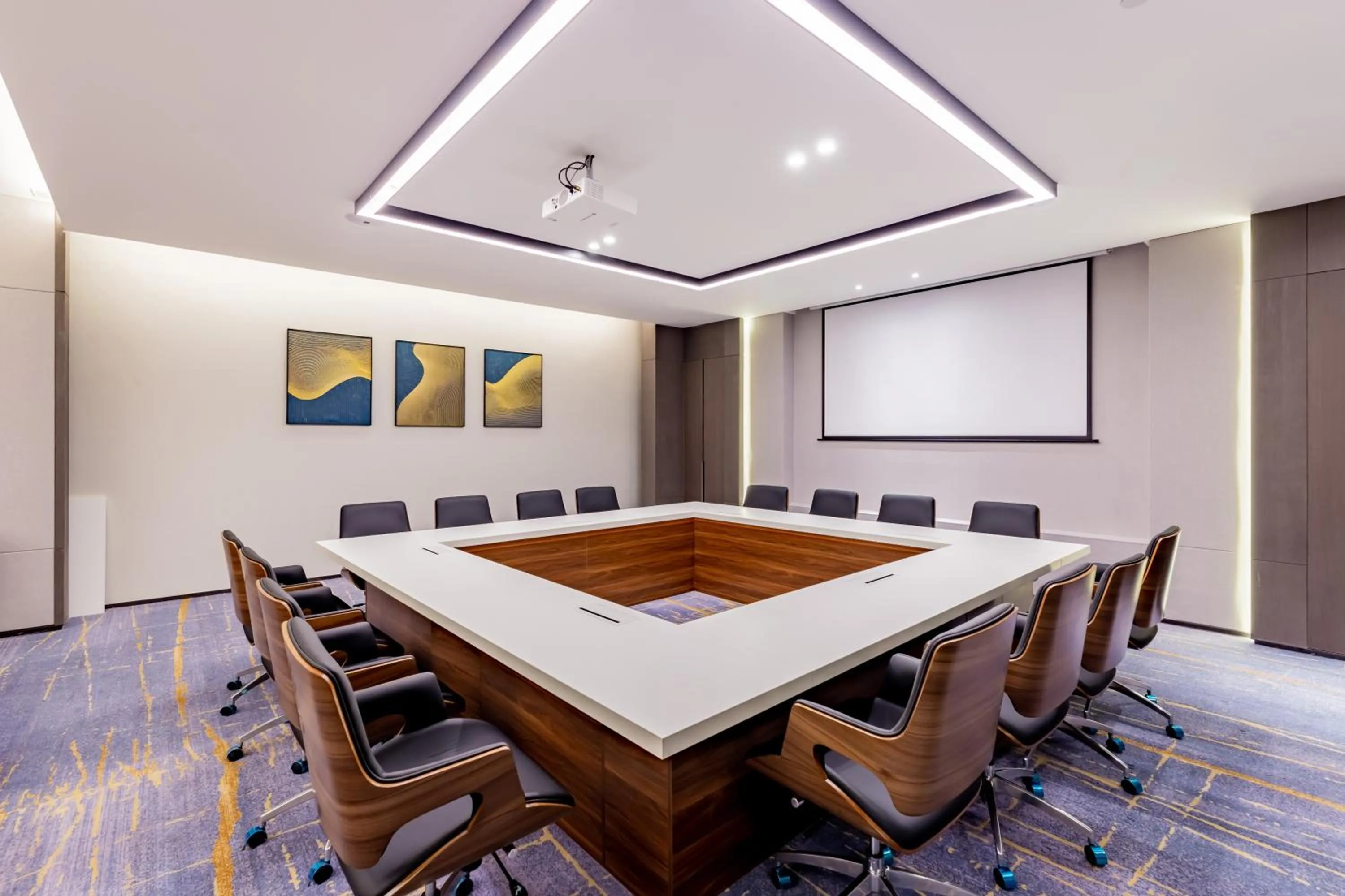 Fitness centre/facilities in Ramada by Wyndham Bayannur