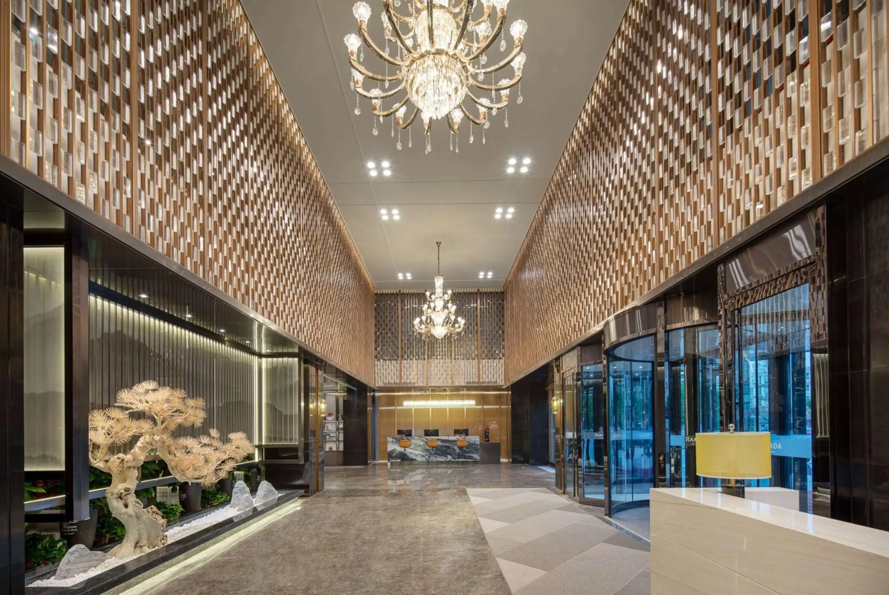 Lobby or reception in Ramada by Wyndham Bayannur Lobby or reception in Ramada by Wyndham Bayannur