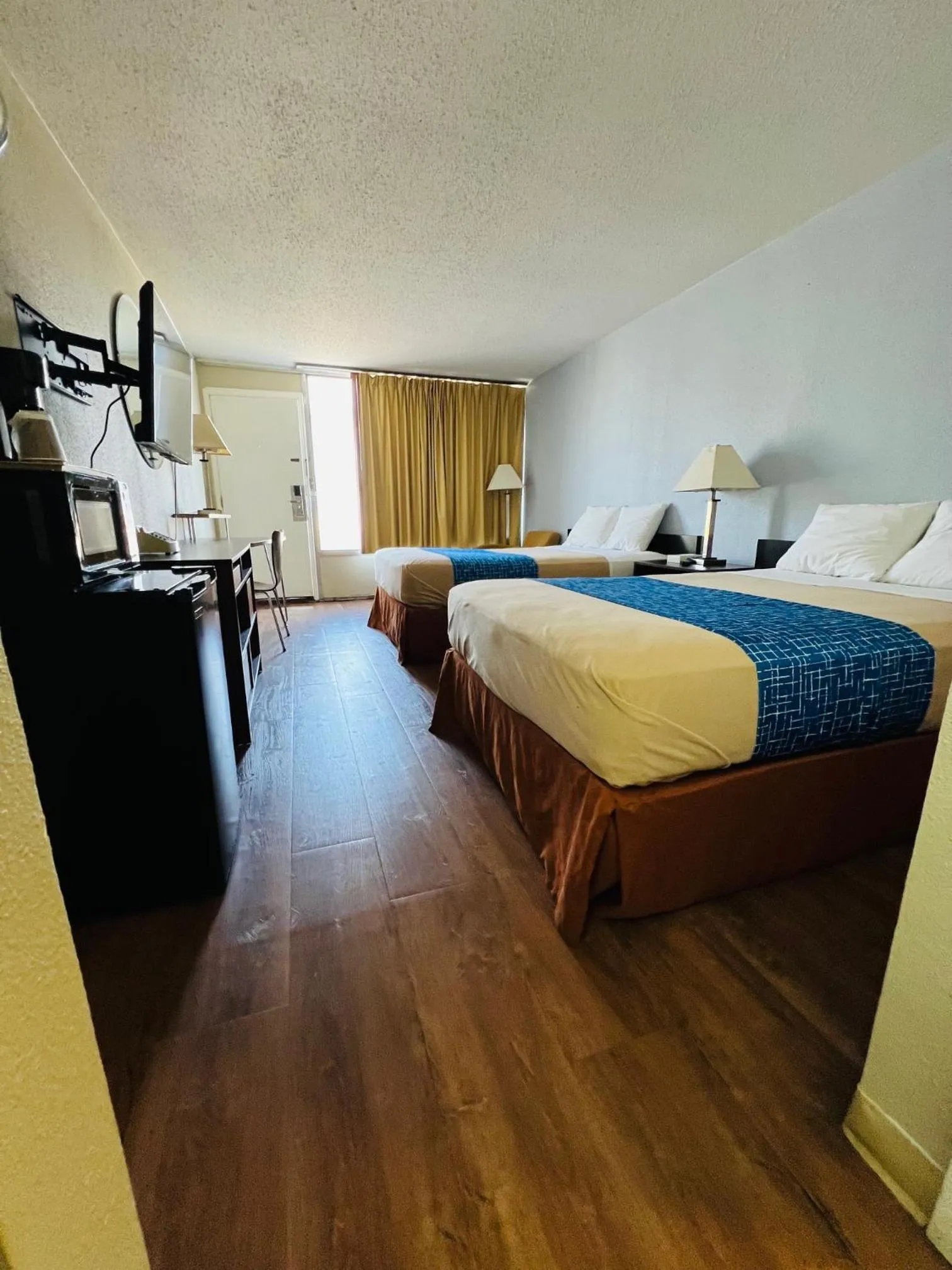 Photo of the whole room, Bed in Travelodge by Wyndham Carlisle North