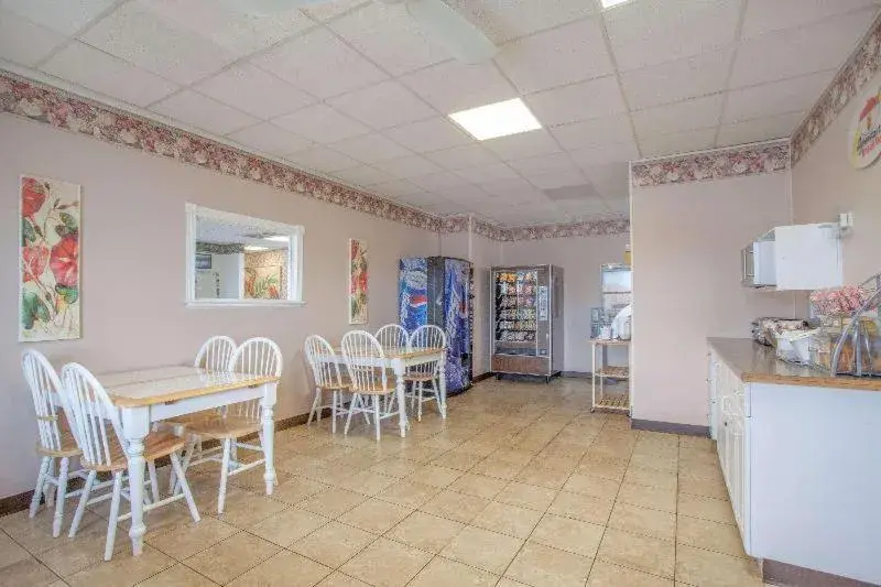 Breakfast in Travelodge by Wyndham Carlisle North Breakfast in Travelodge by Wyndham Carlisle North