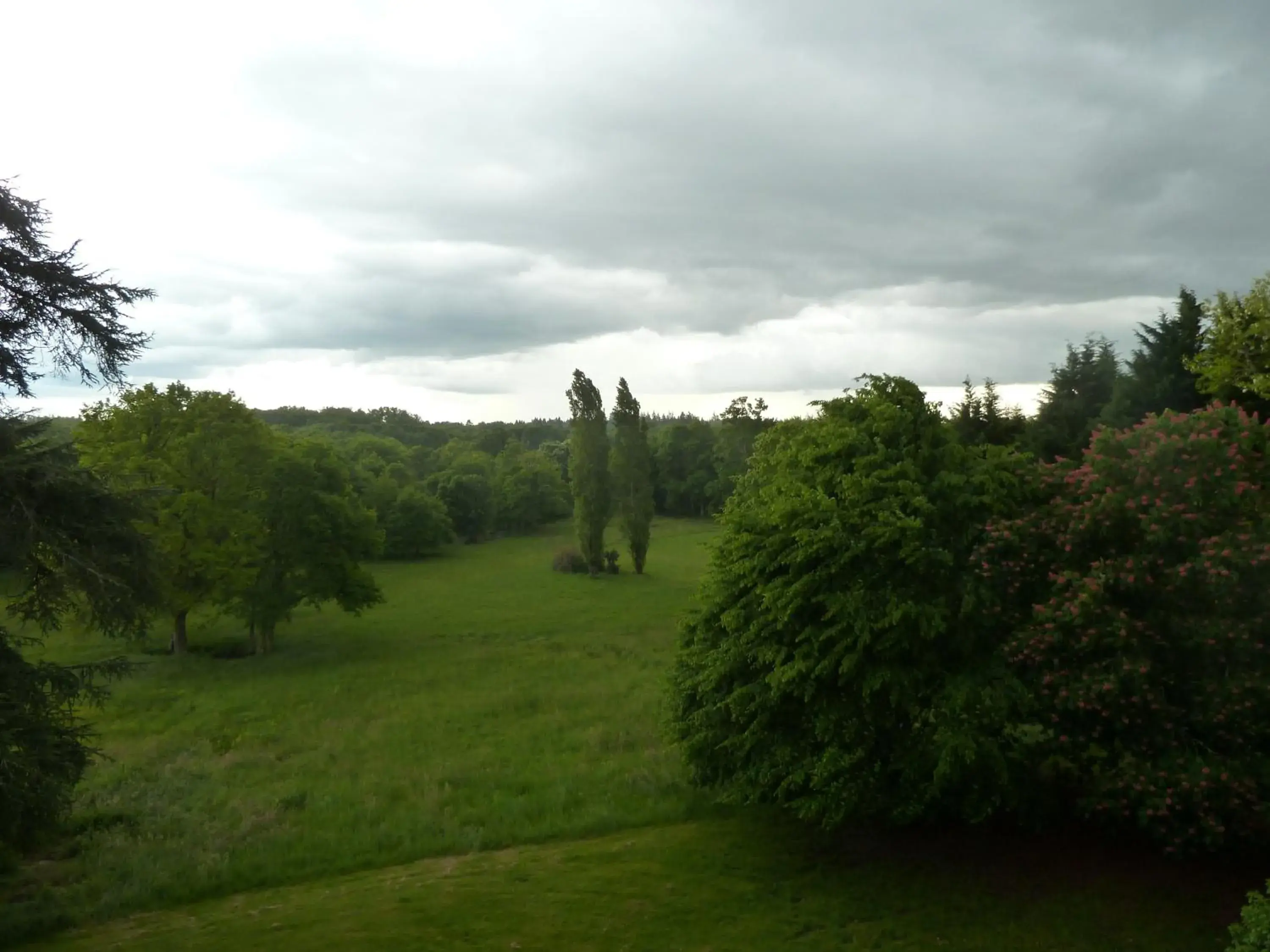 Double Room with Shower in Hôtes de Montboulan Double Room with Shower in Hôtes de Montboulan