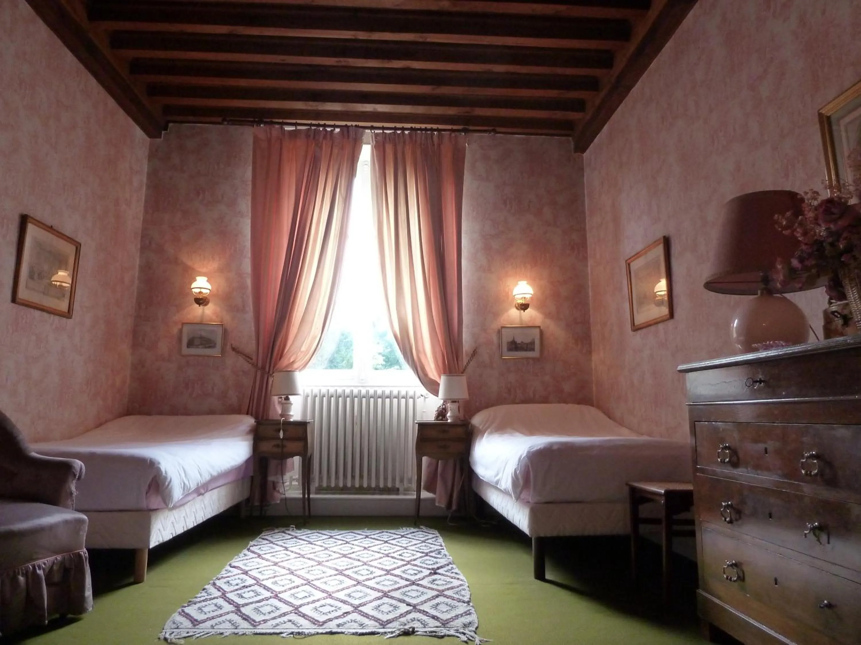 Bedroom, Bed in Hôtes de Montboulan
