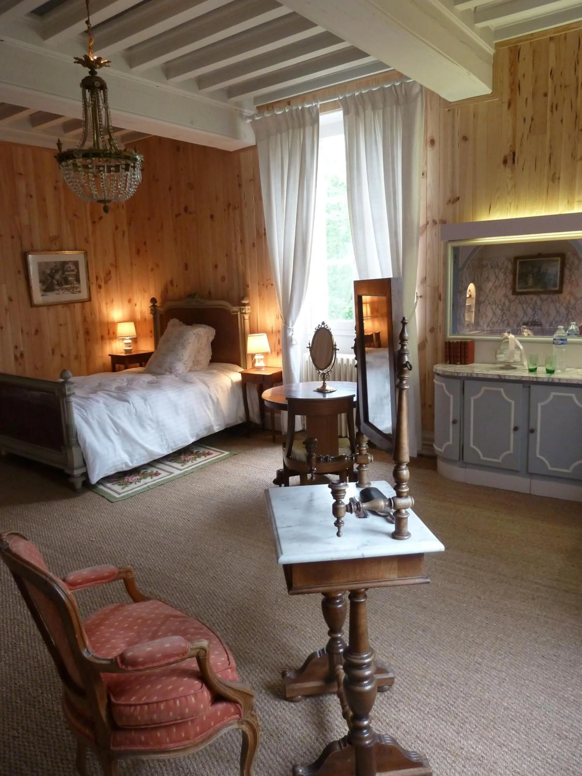 Bed in Hôtes de Montboulan