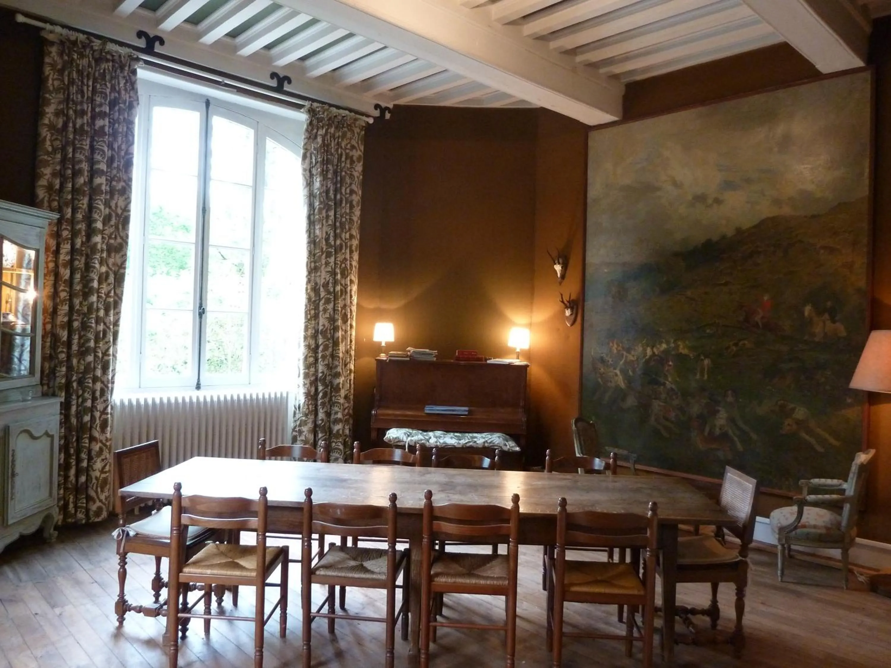 Restaurant/places to eat in Hôtes de Montboulan