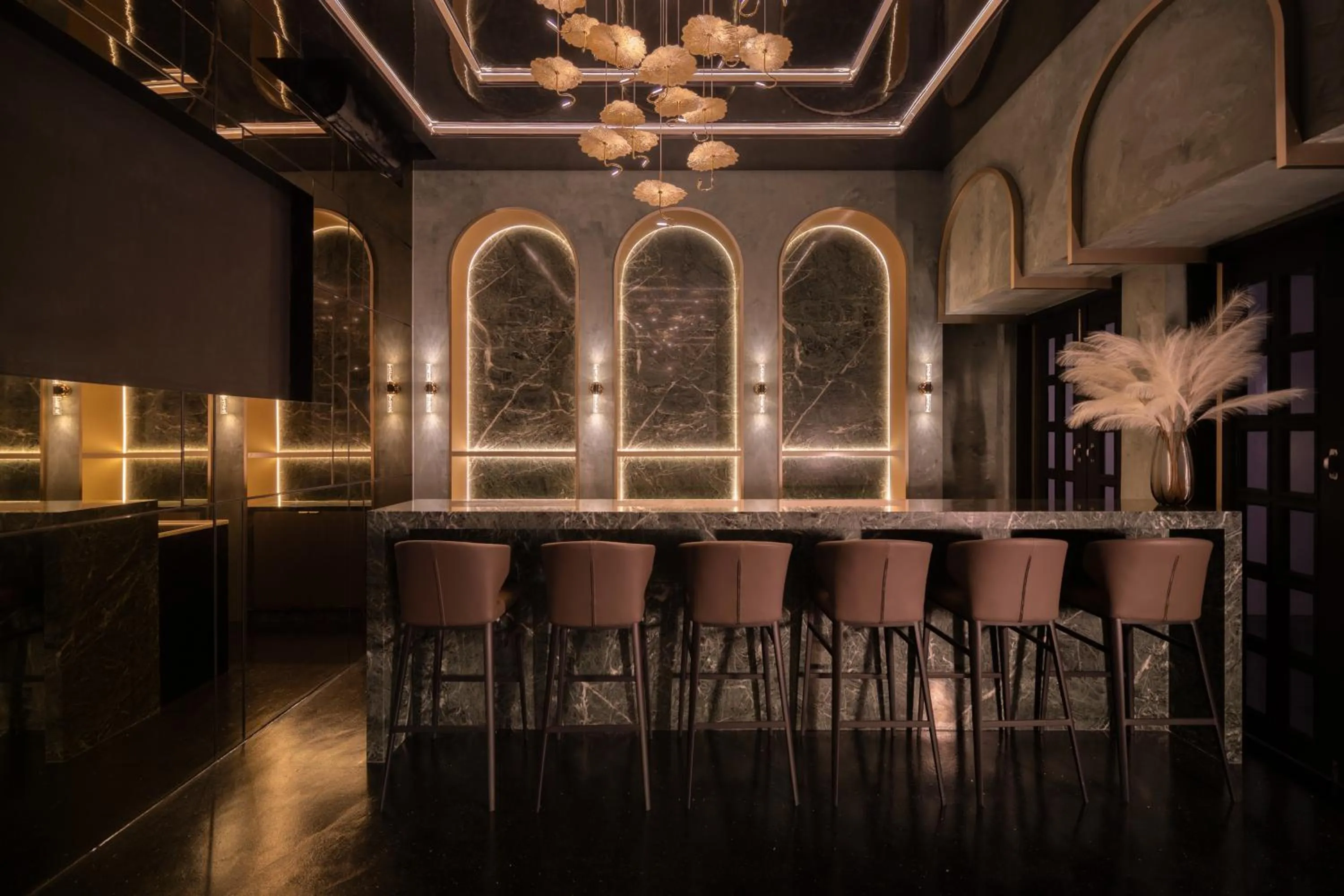 Lounge or bar in Cube Social Boutique Capsule Hotel at Boat Quay