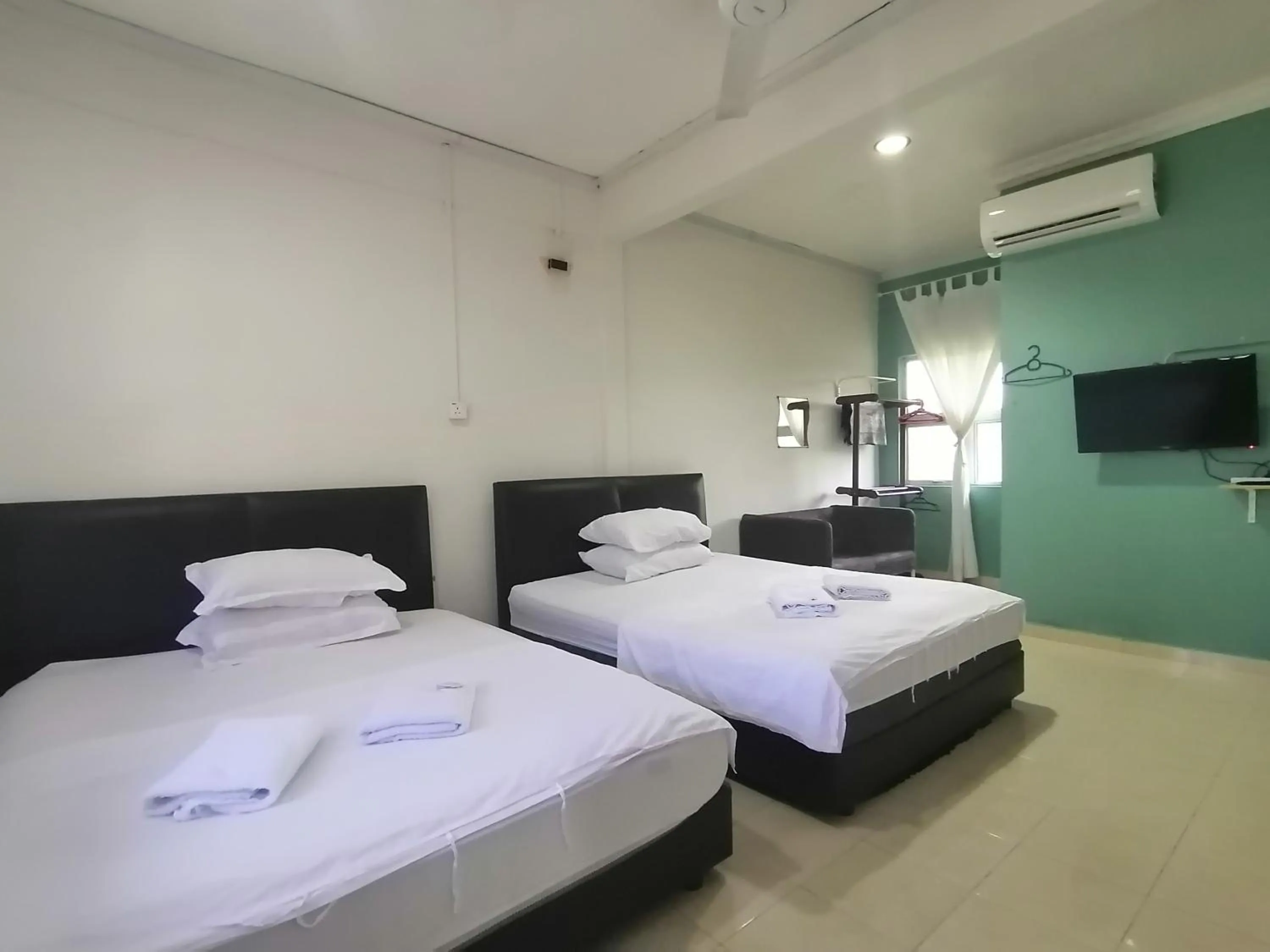 Bed in FBS Inn Dungun