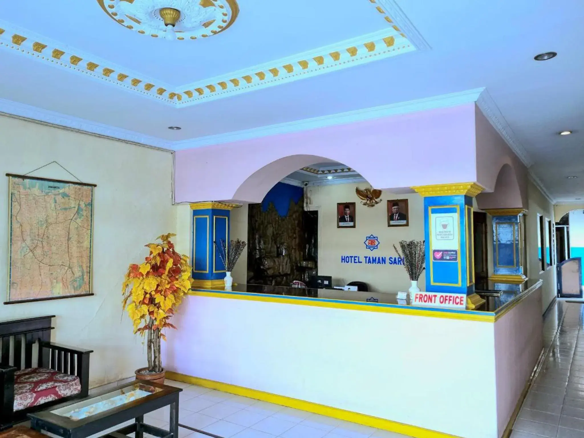 Lobby or reception in Hotel Taman Sari Lobby or reception in Hotel Taman Sari