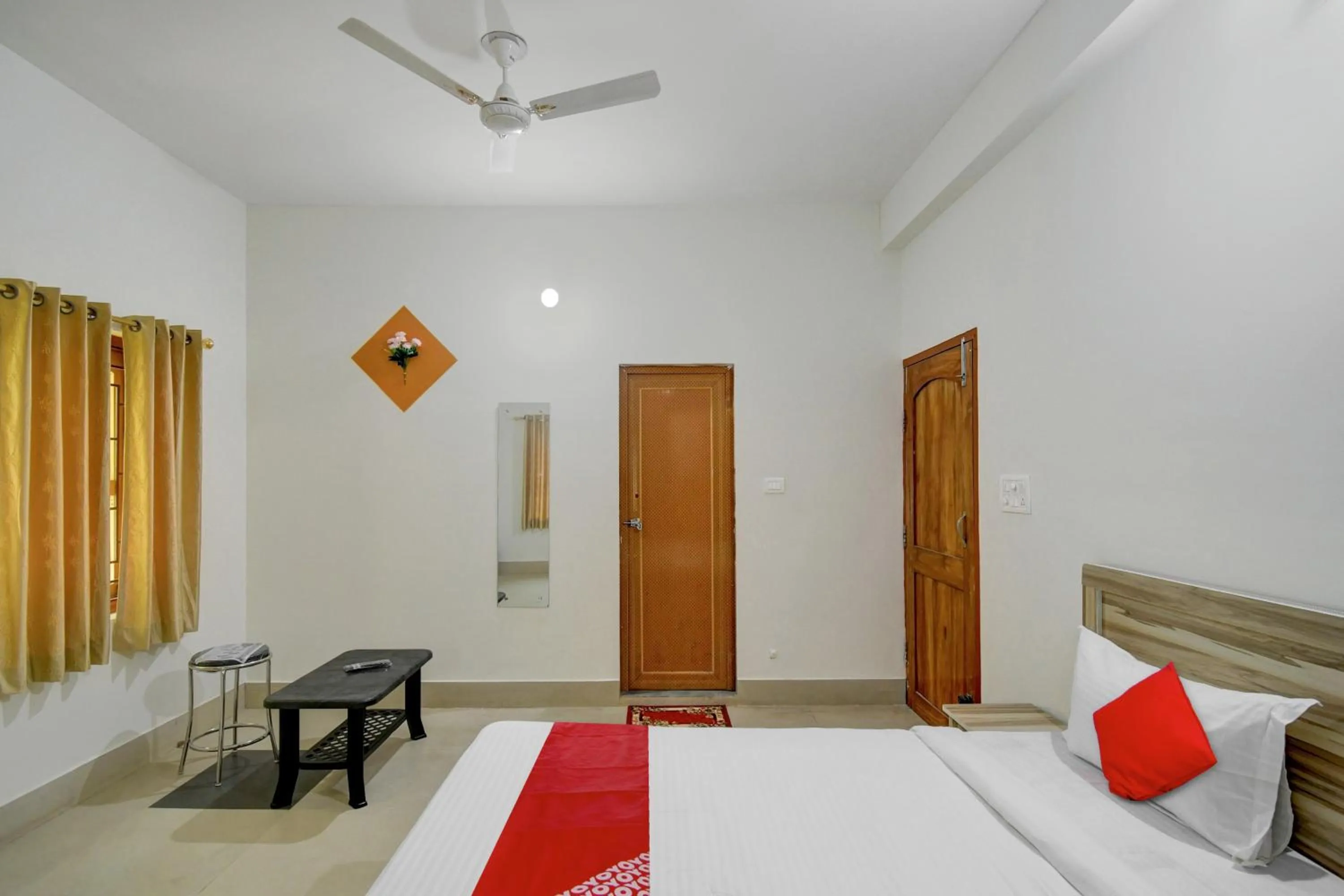 Bedroom, Bed in Hotel O Anvi