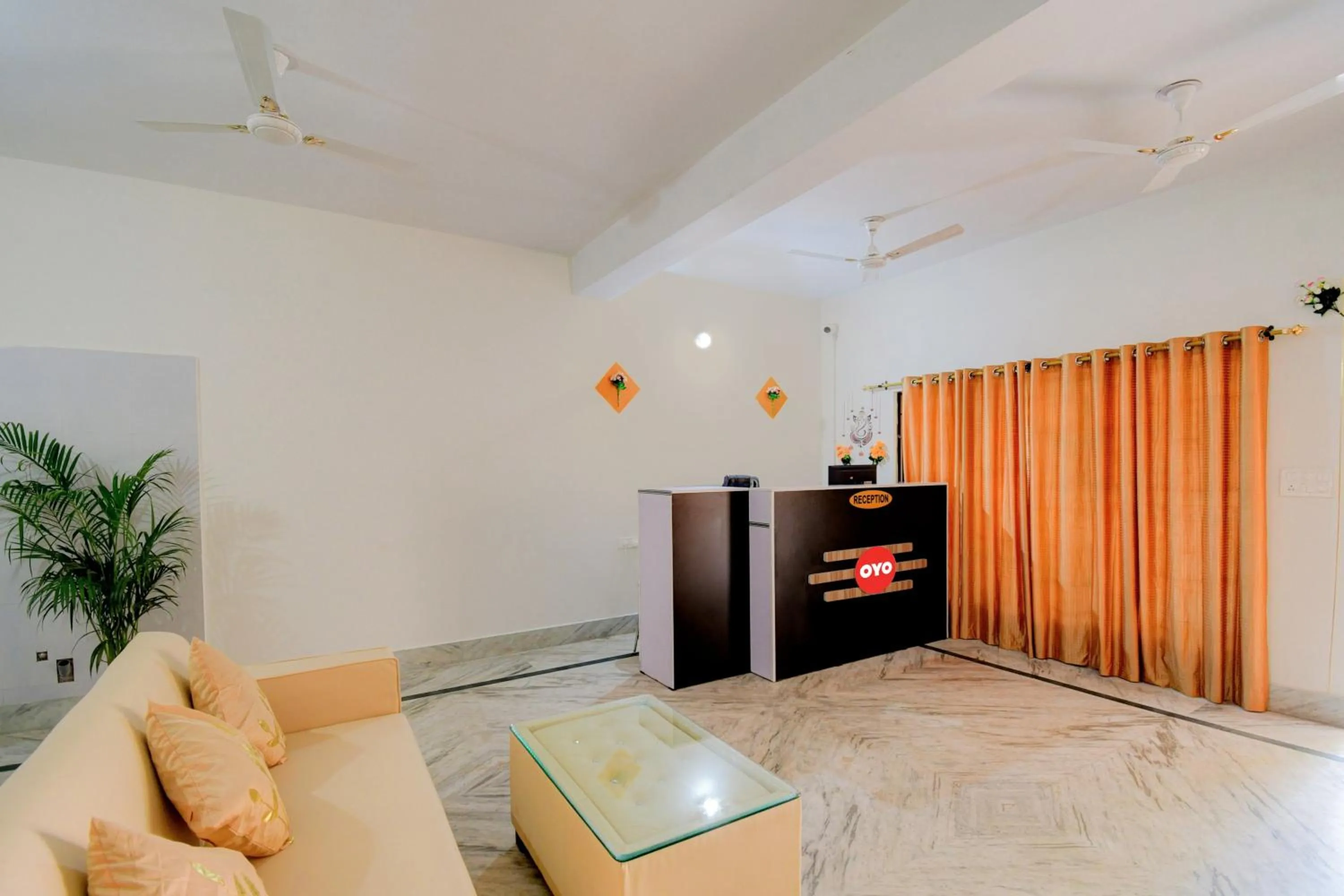 Lobby or reception in Hotel O Anvi