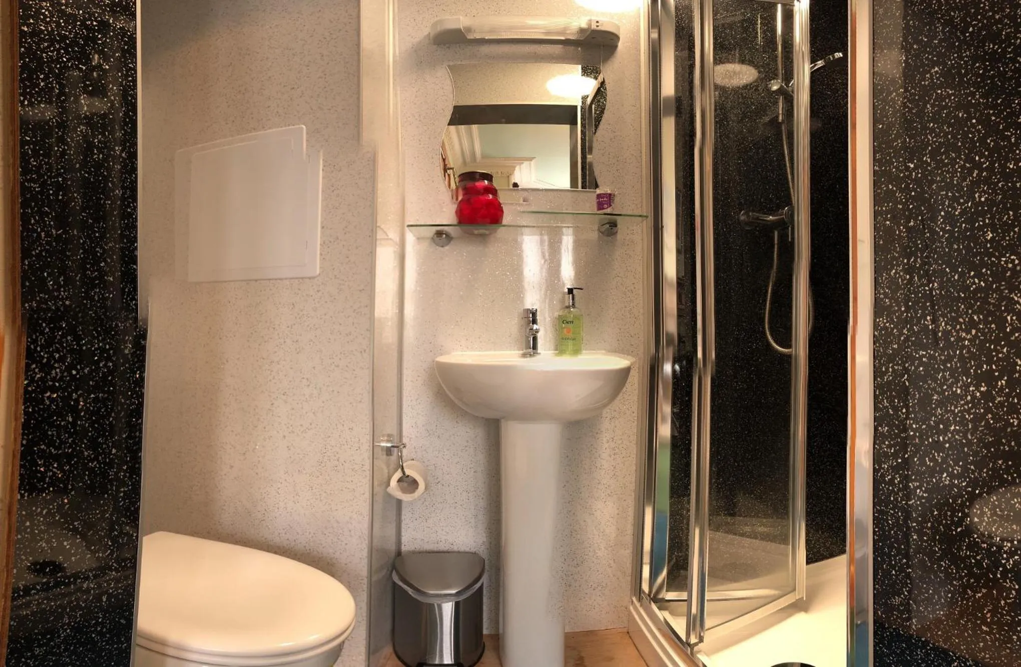 Bathroom in Cruachan Guest House