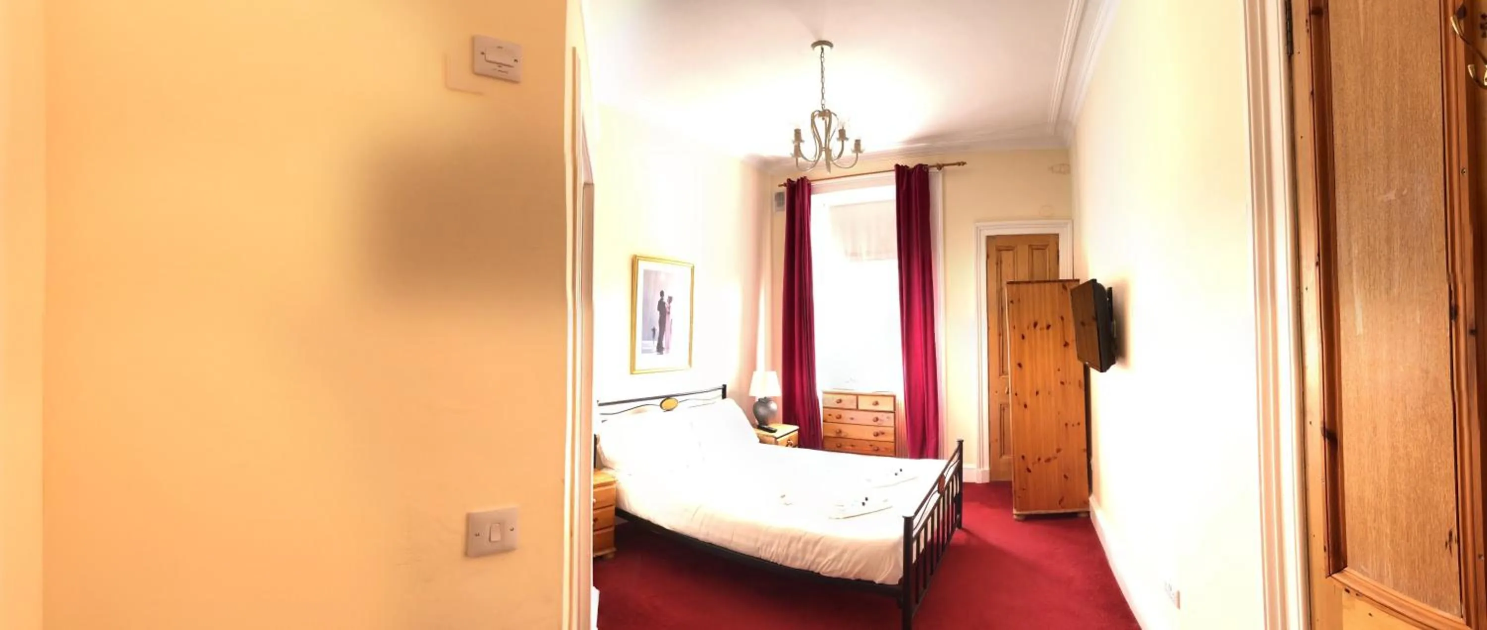 Bedroom, Bed in Cruachan Guest House