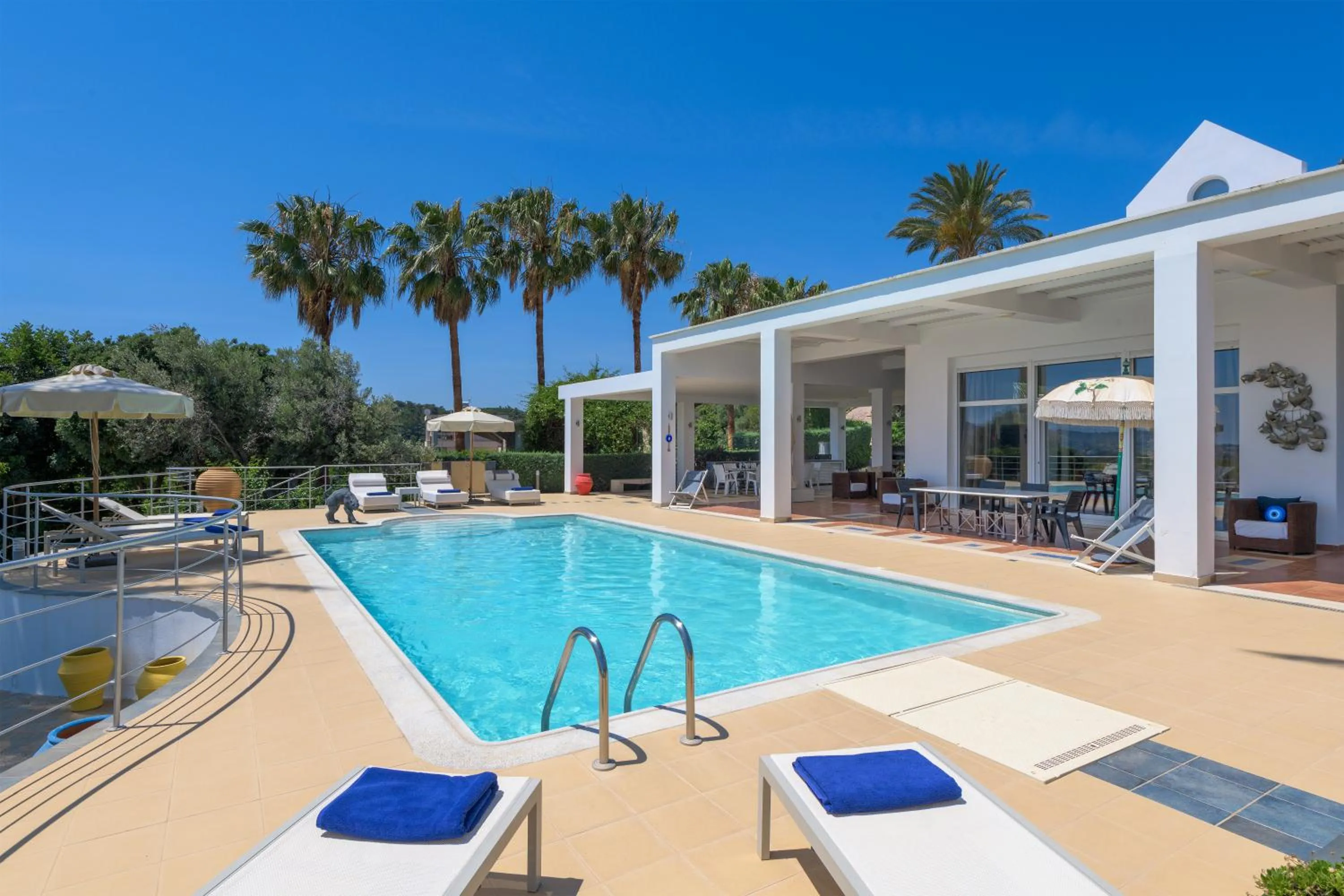 Swimming pool in Grande Dame Villa of Rhodes