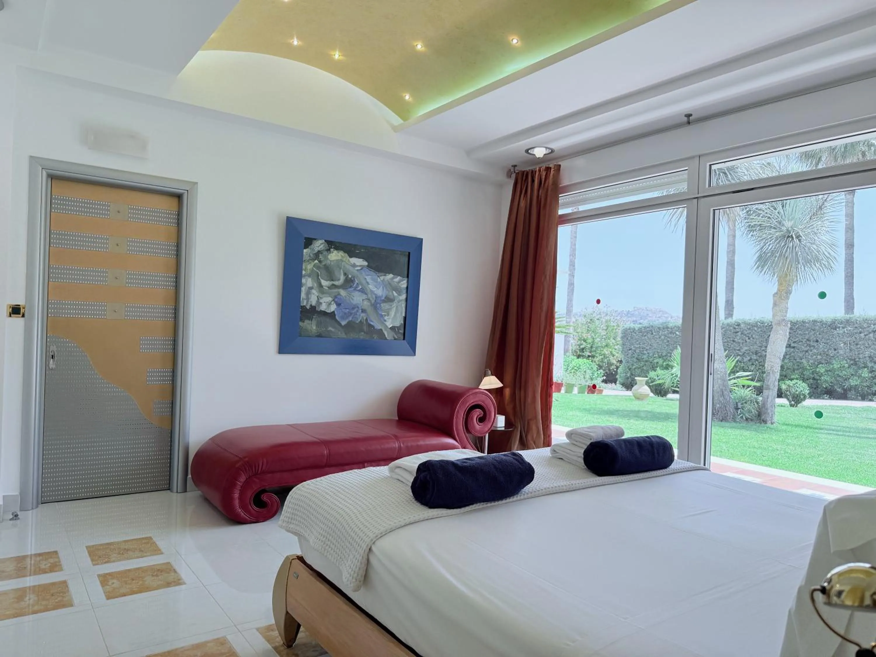 Bedroom, Bed in Grande Dame Villa of Rhodes