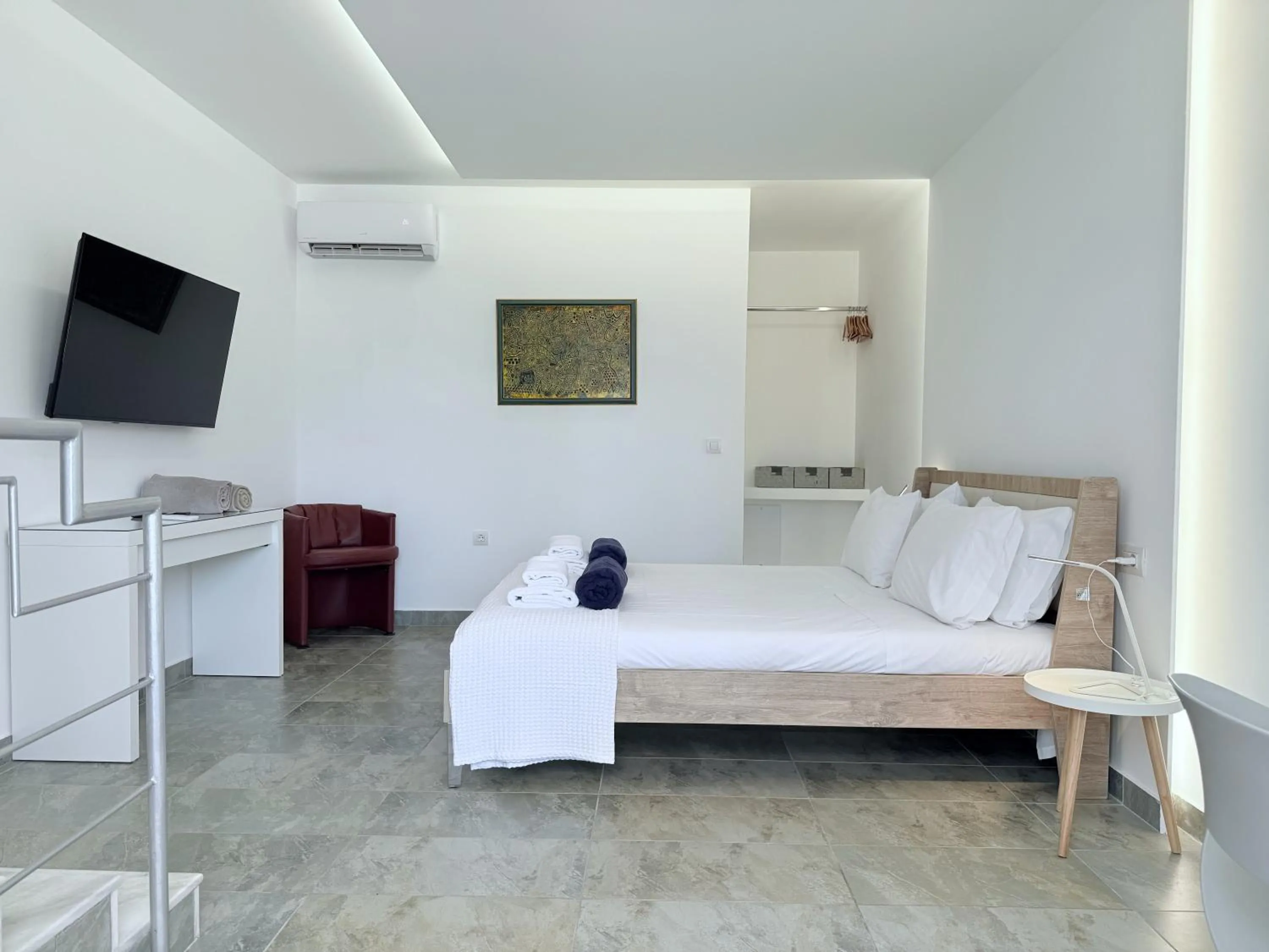 Bedroom, Bed in Grande Dame Villa of Rhodes
