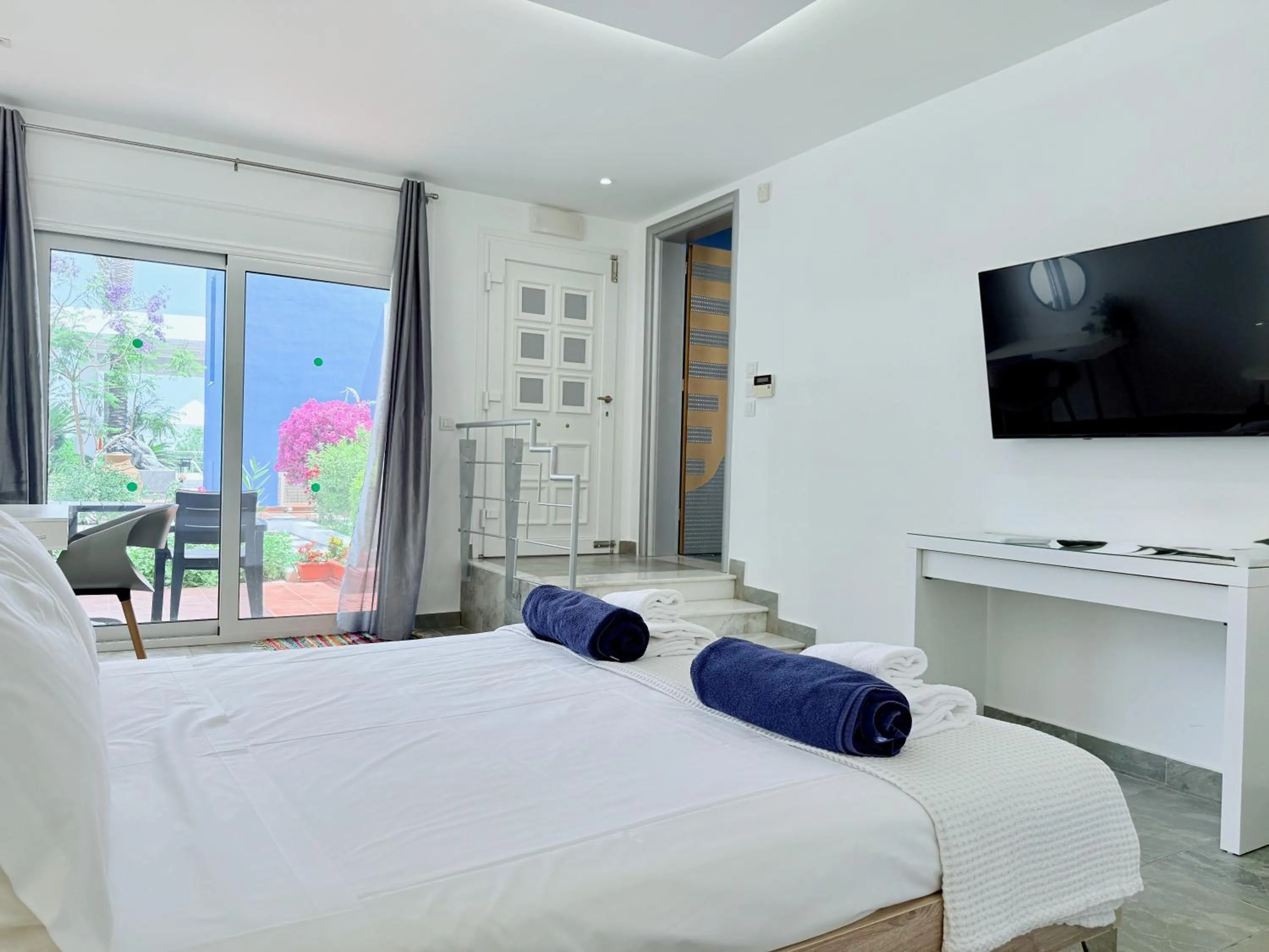 Bedroom, Bed in Grande Dame Villa of Rhodes