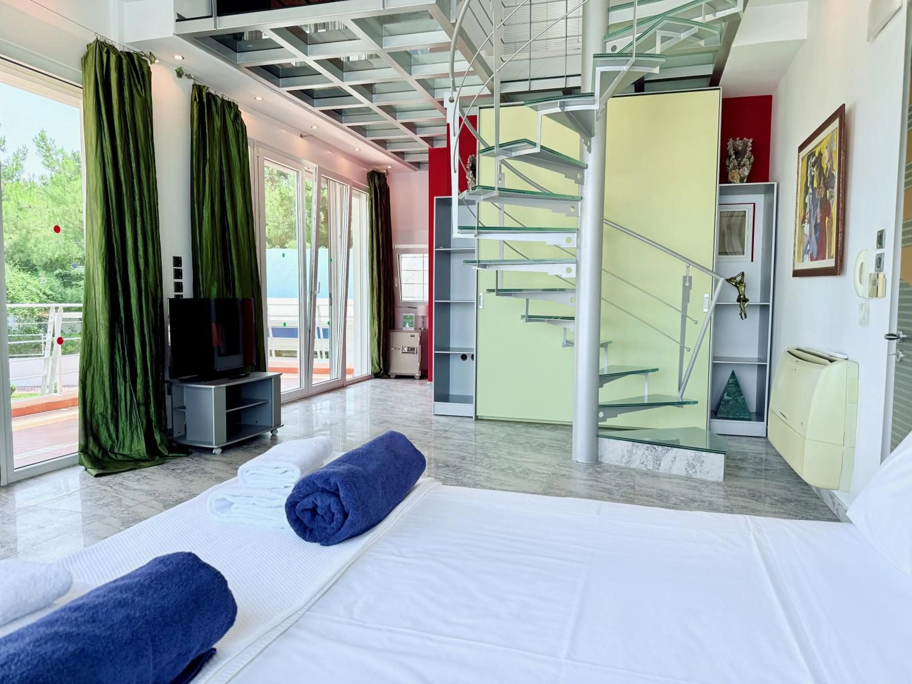 Bedroom, Bed in Grande Dame Villa of Rhodes