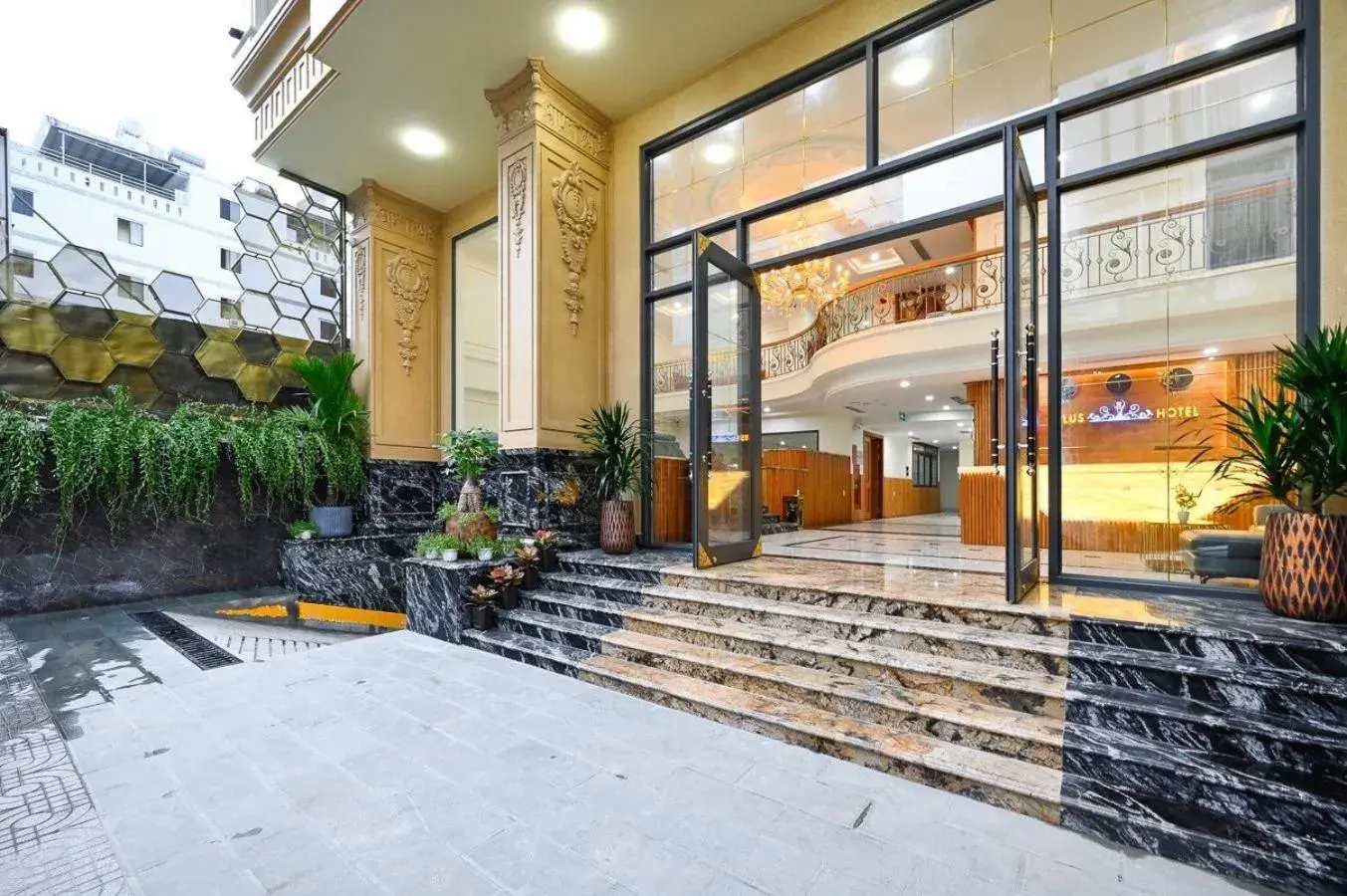 Property building in PLUS VUNG TAU HOTEL Property building in PLUS VUNG TAU HOTEL