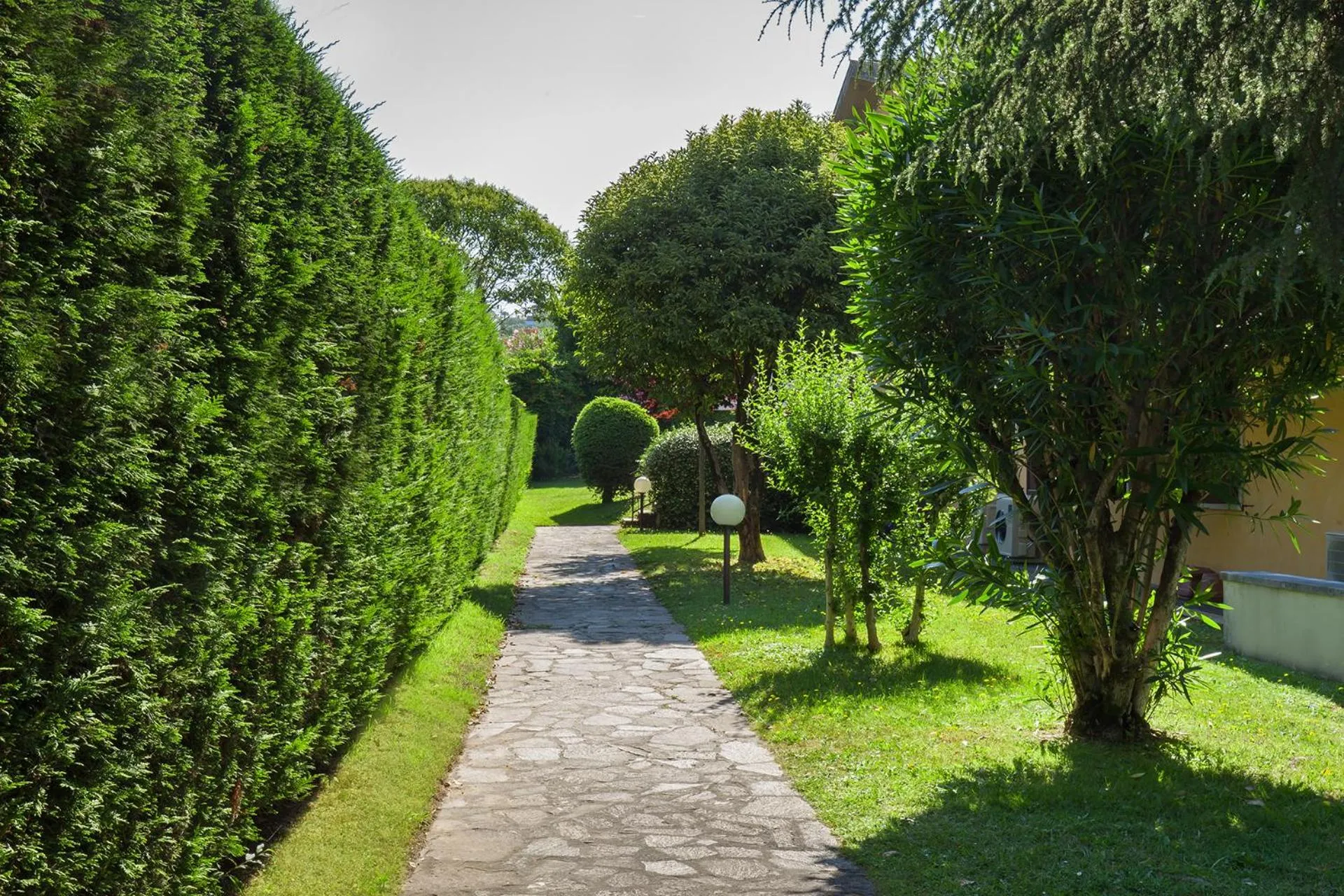 Garden in Luxury Penthouse/Pool/50m to lake