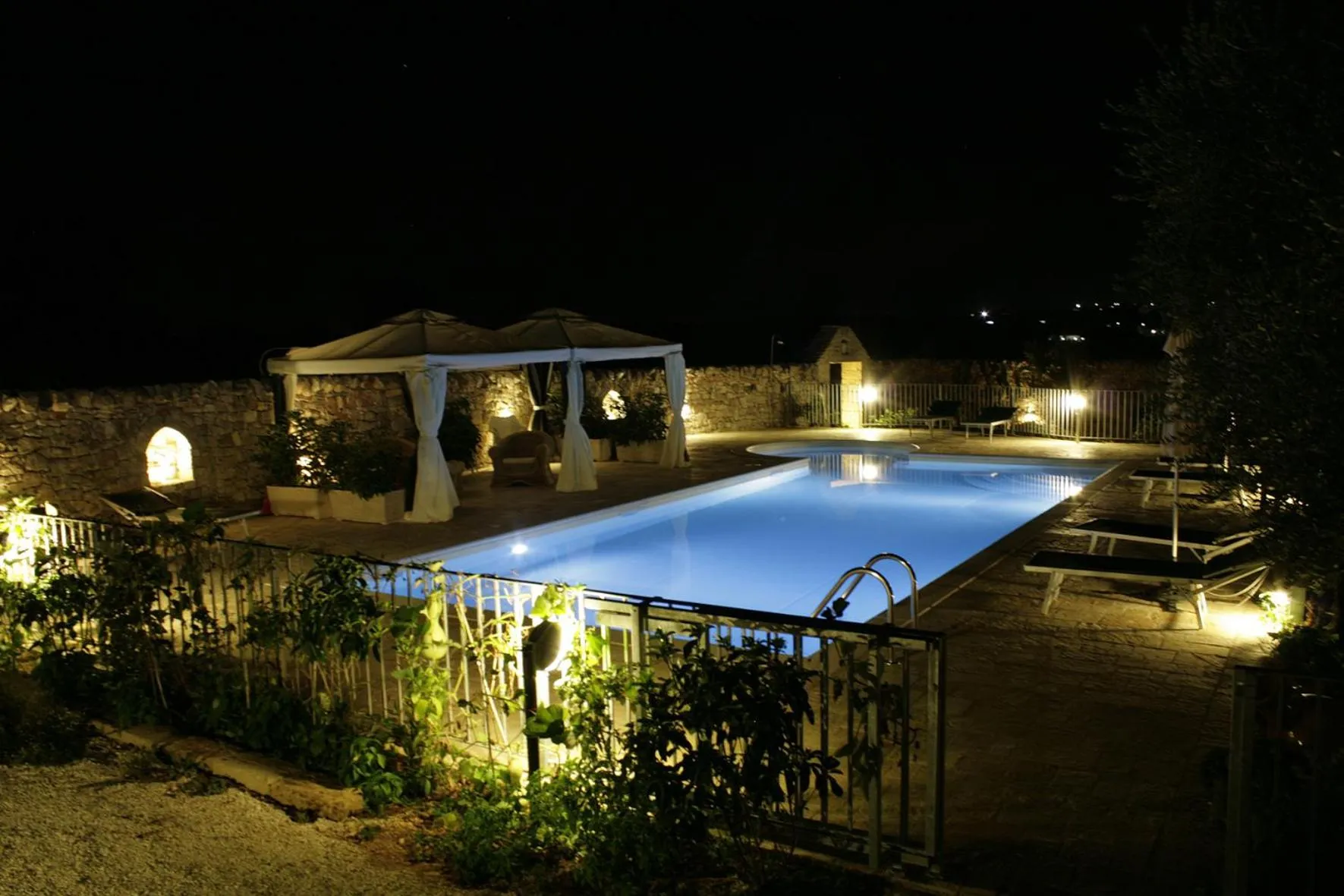 Swimming pool in Masseria Montanaro
