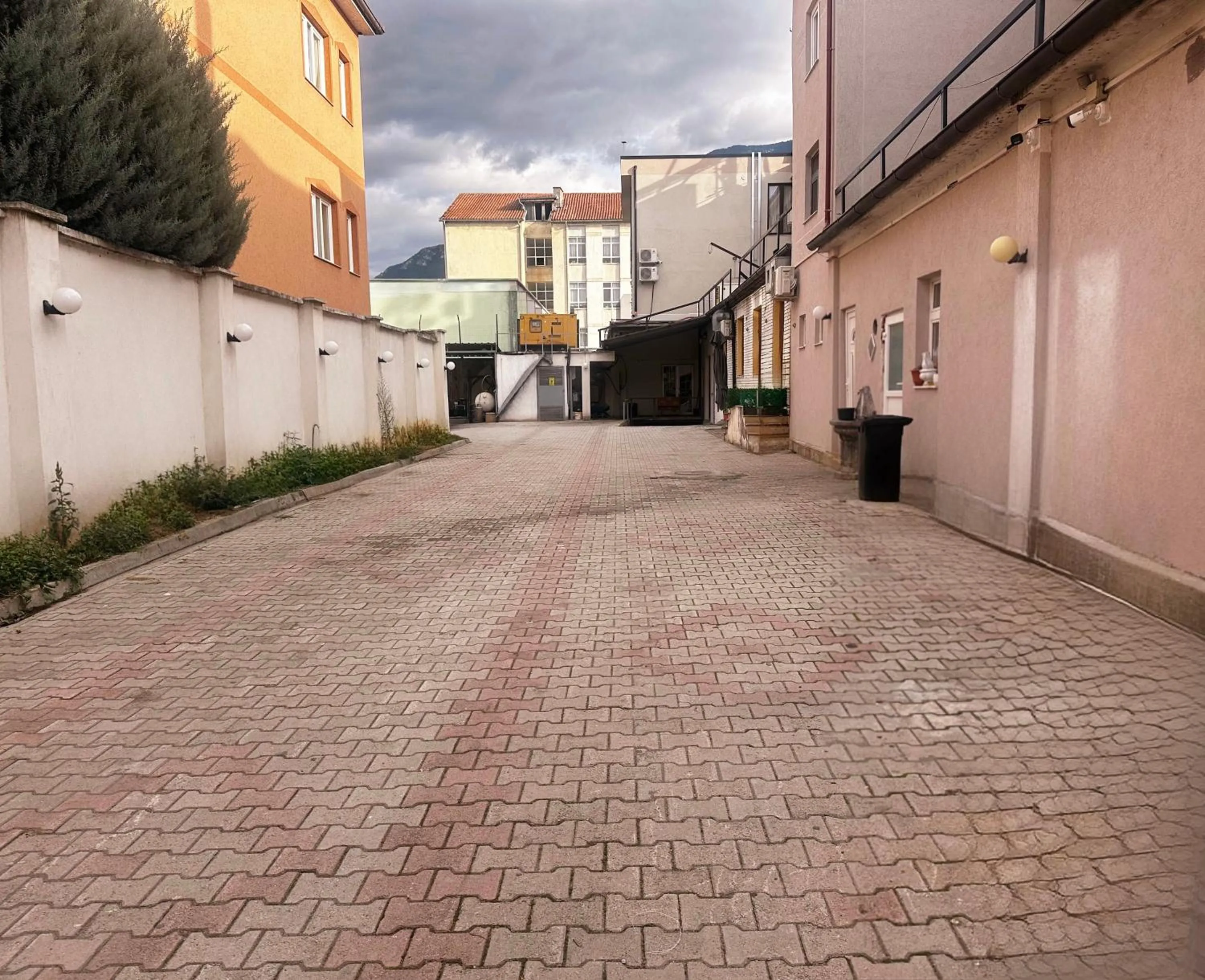 Property building in Hotel Gjallica