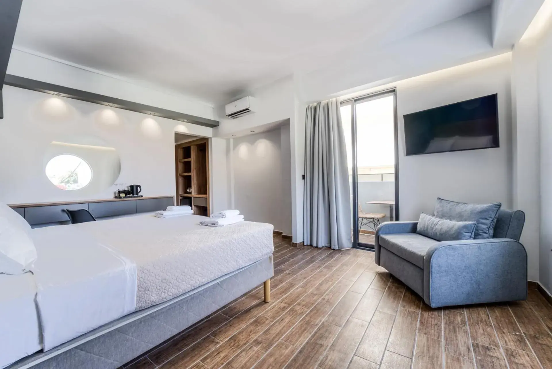 TV and multimedia, Bed in Island City Boutique Hotel TV and multimedia, Bed in Island City Boutique Hotel