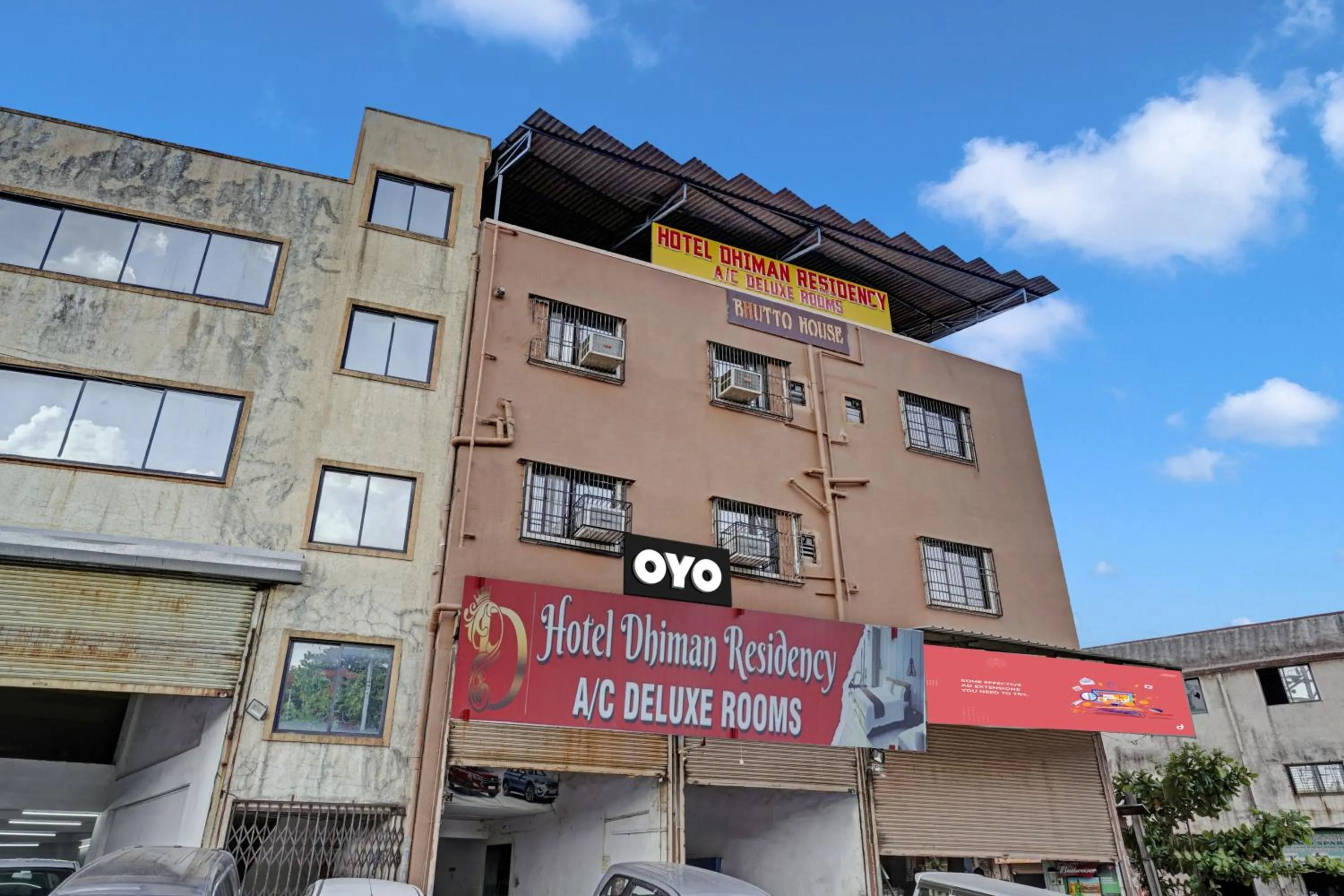 Facade/entrance in Hotel O Dhiman Residency