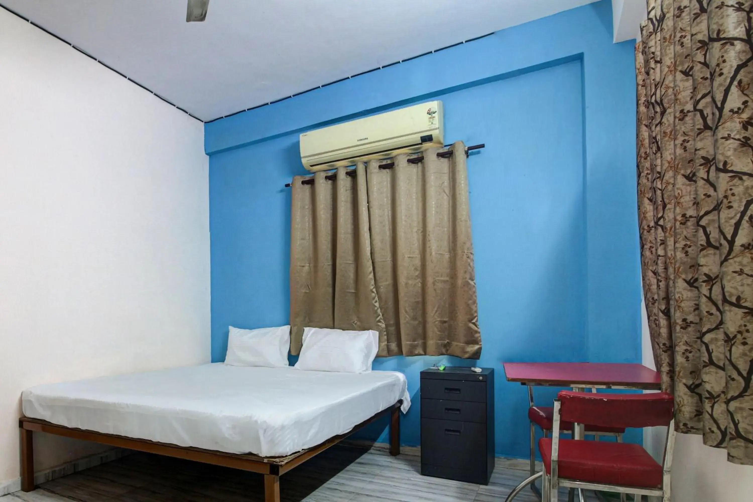 Classic Triple Room - single occupancy in Hotel O Elite Inn Classic Triple Room - single occupancy in Hotel O Elite Inn