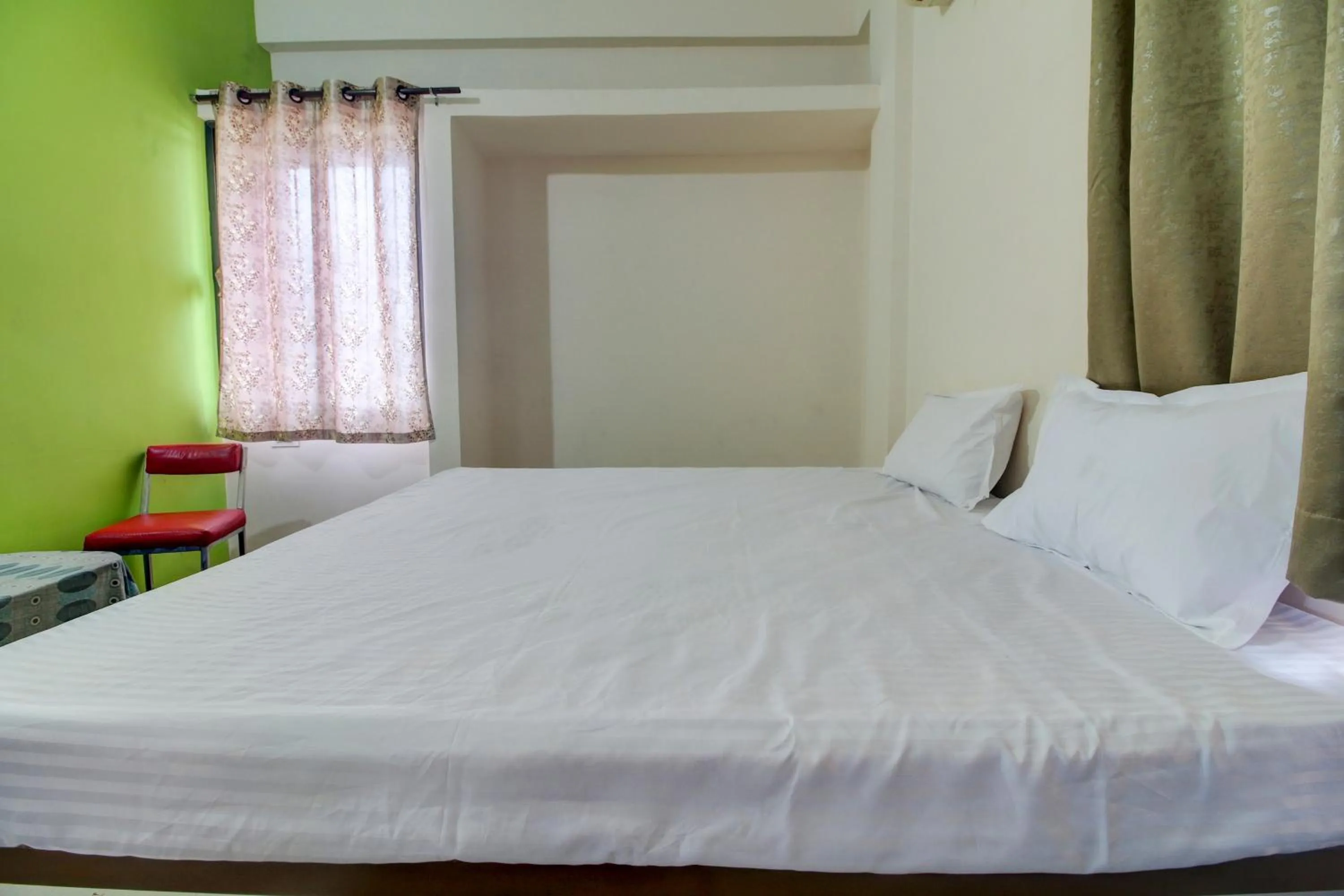 Bedroom, Bed in Hotel O Elite Inn