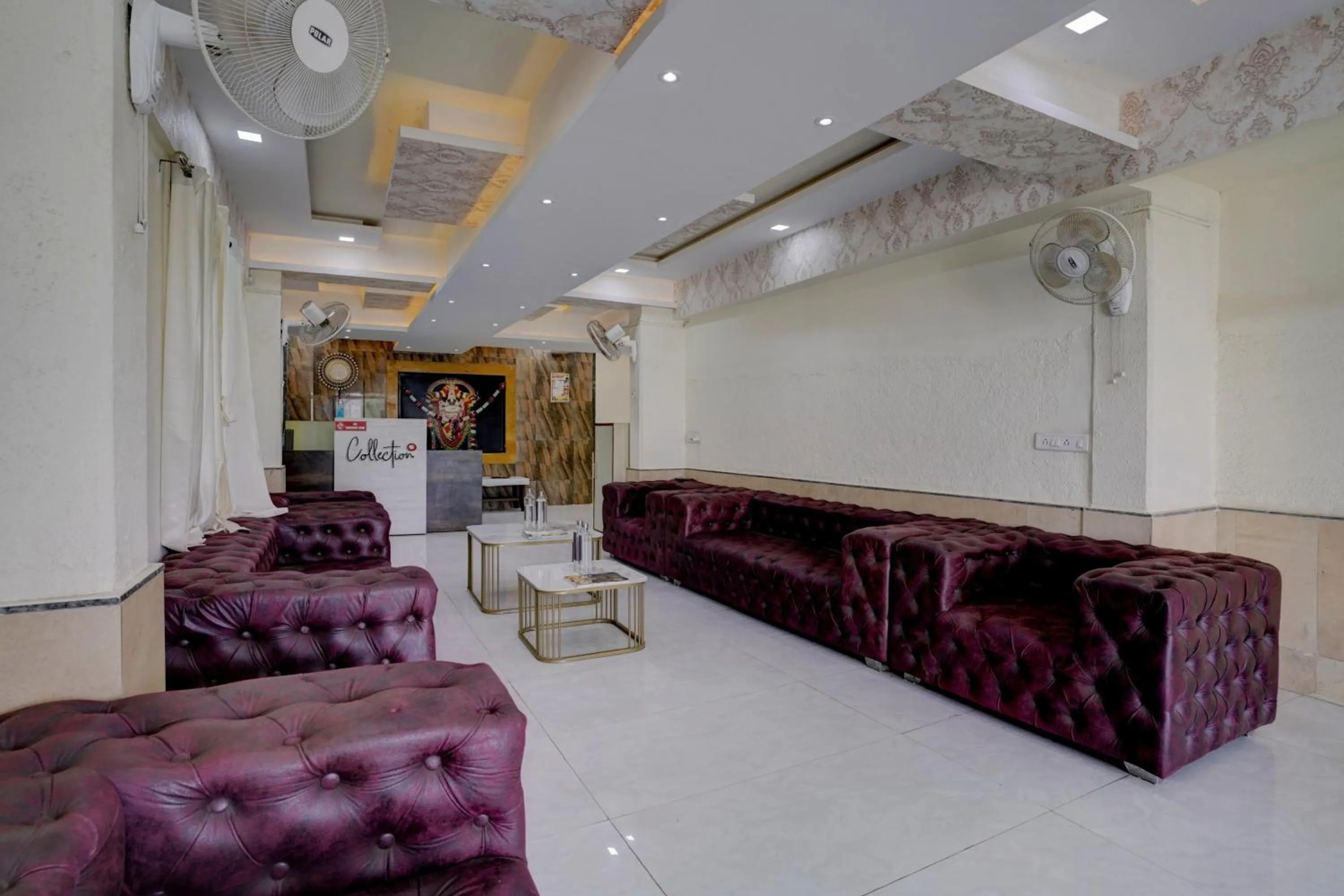 Lobby or reception in Collection O Krupa Lodge