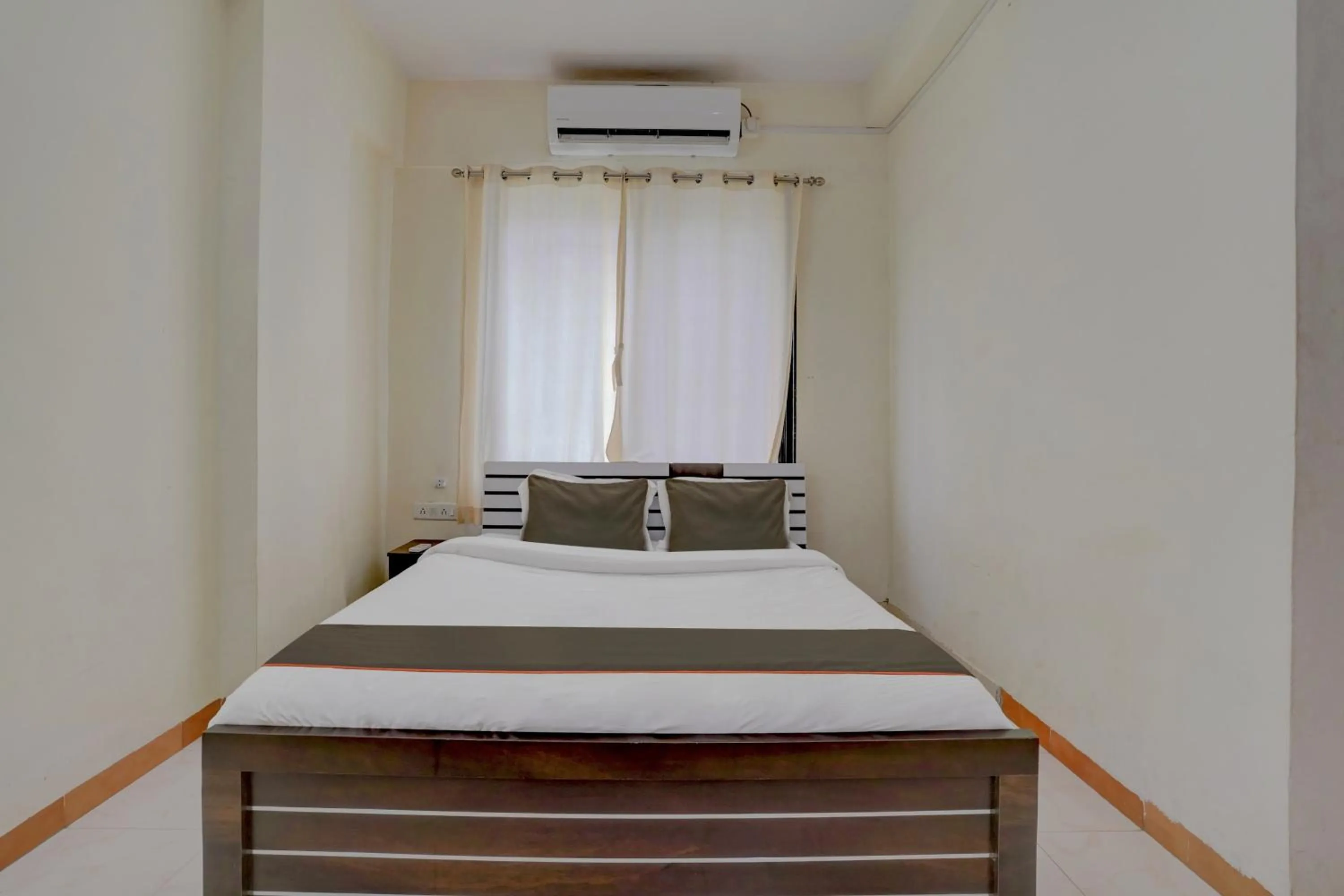 Bedroom, Bed in Collection O Krupa Lodge