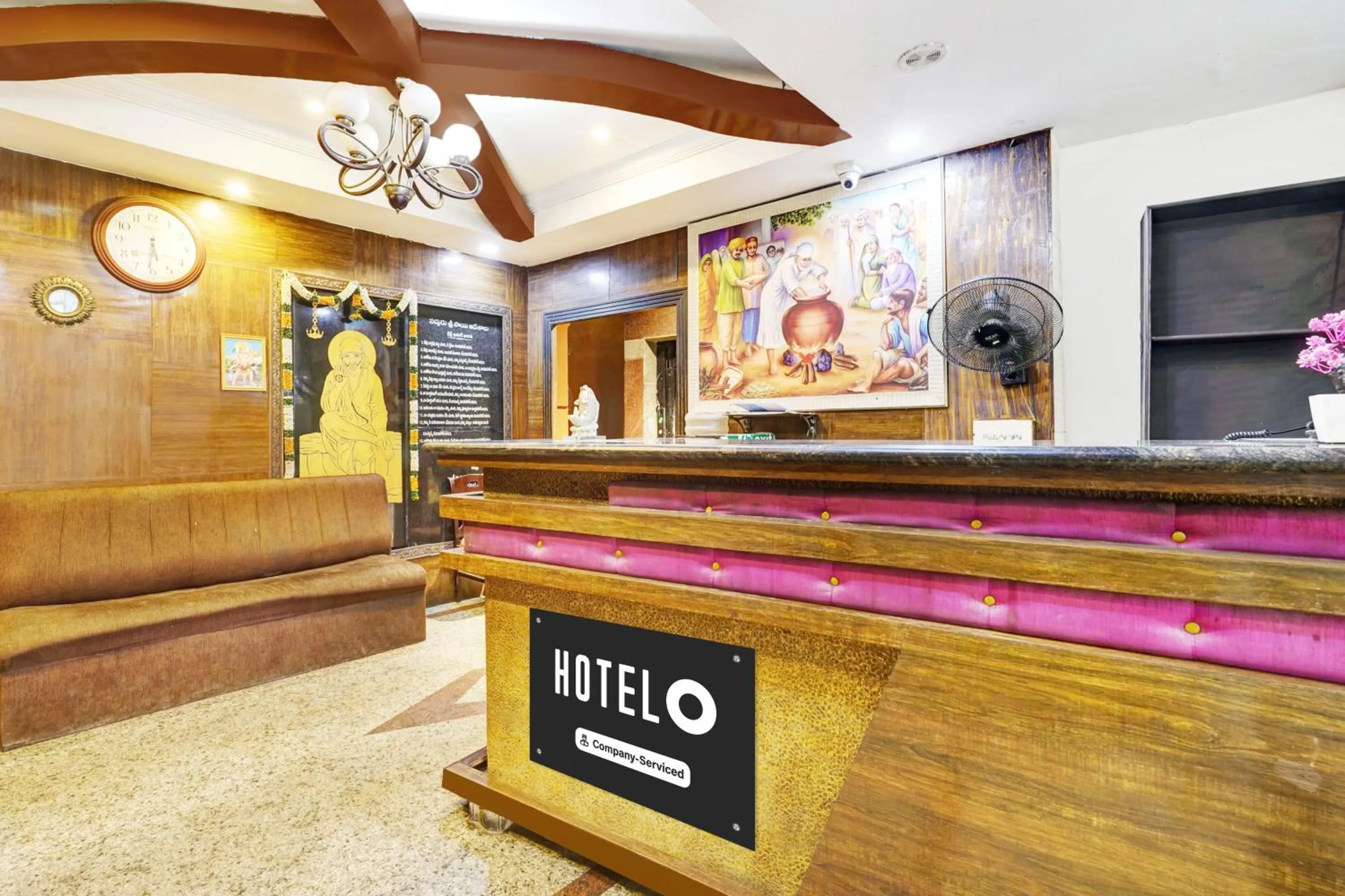 Lobby or reception in Super Hotel O Padmavathi Puram Near Railway Station