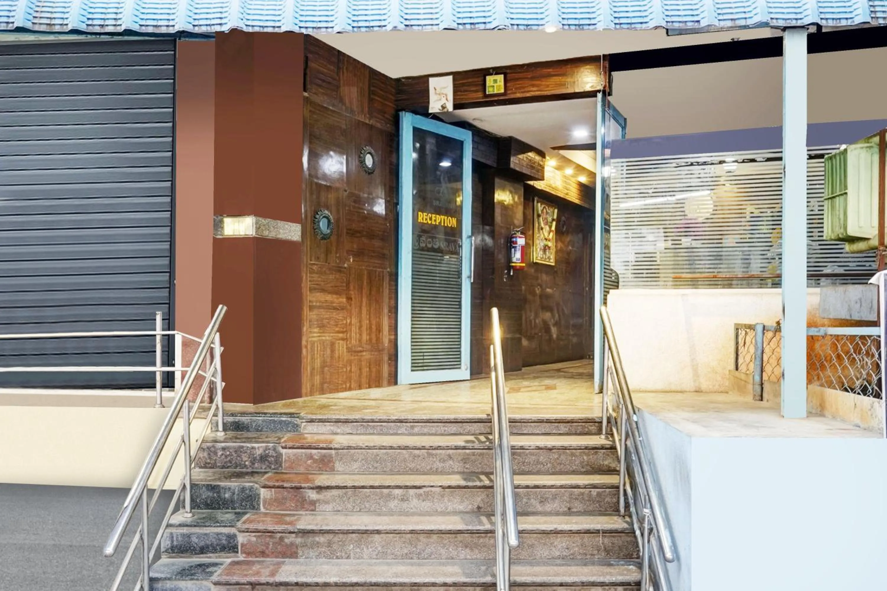 Facade/entrance in Super Hotel O Padmavathi Puram Near Railway Station