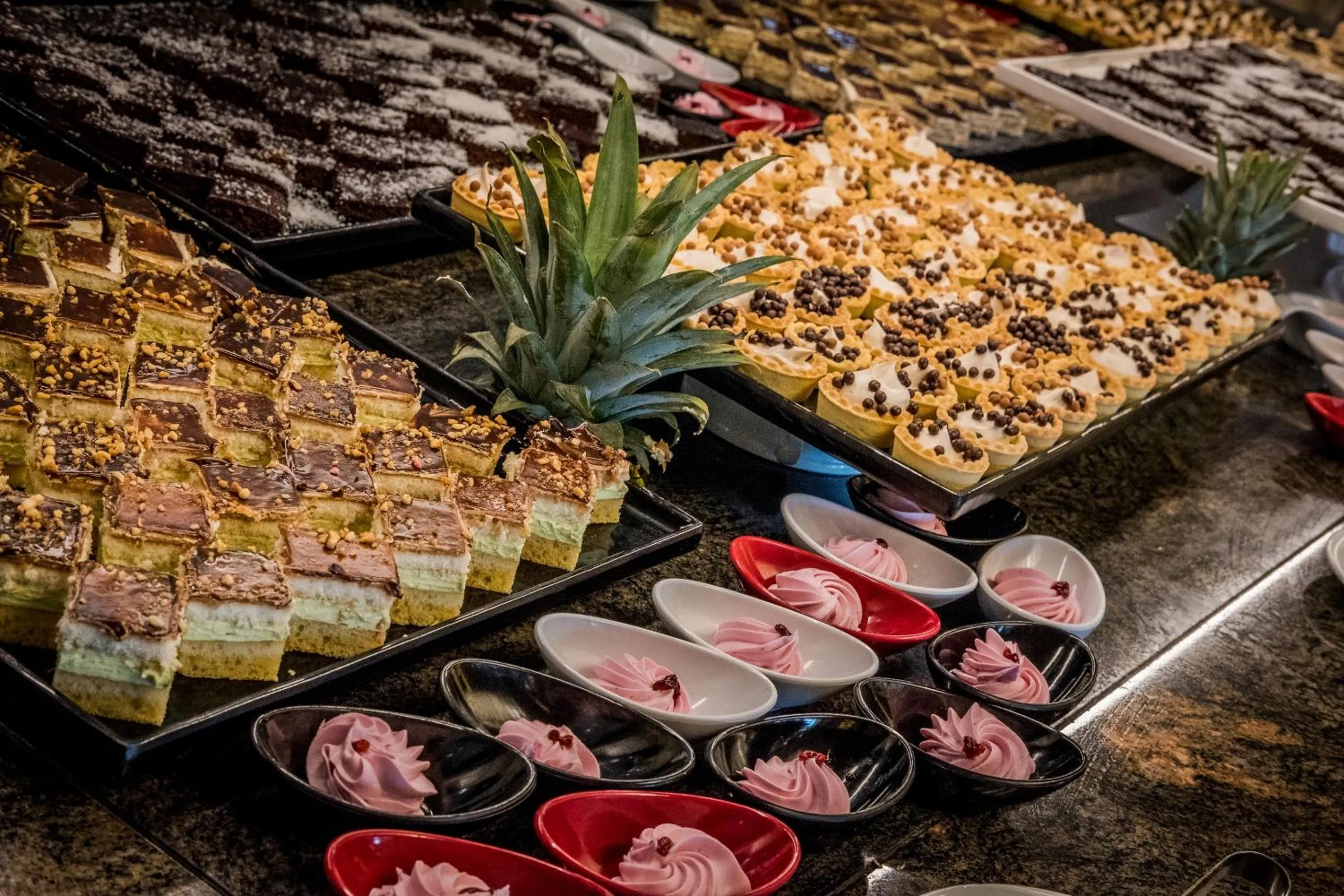 Restaurant/places to eat in Prestige Sands Resort