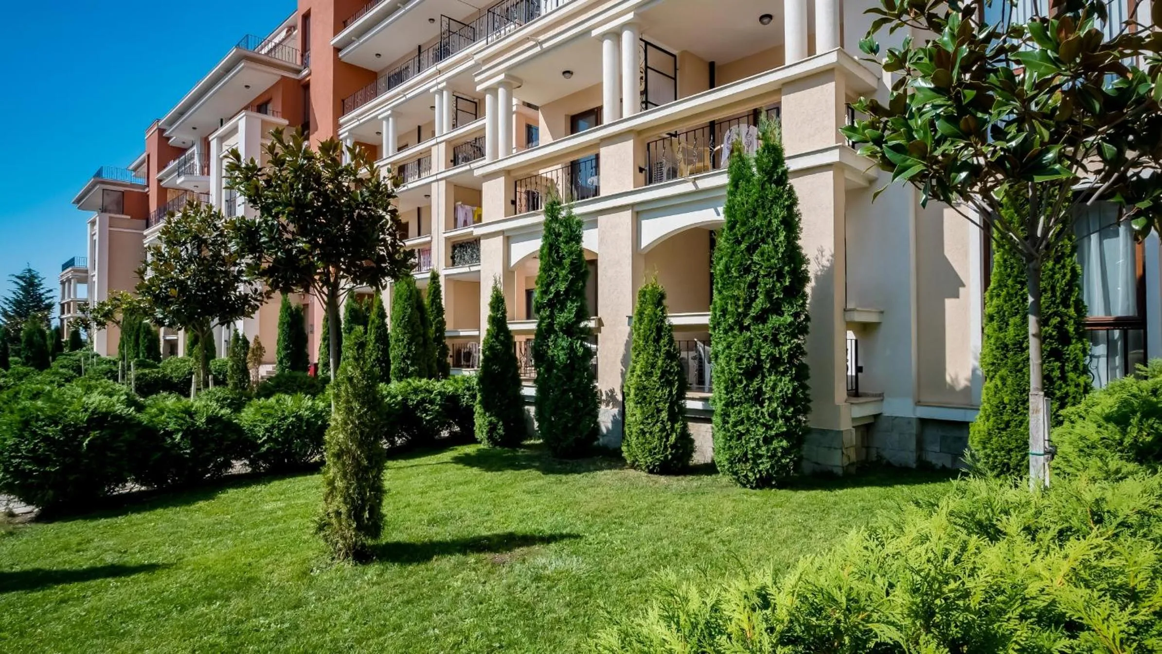 Garden in Prestige Sands Resort