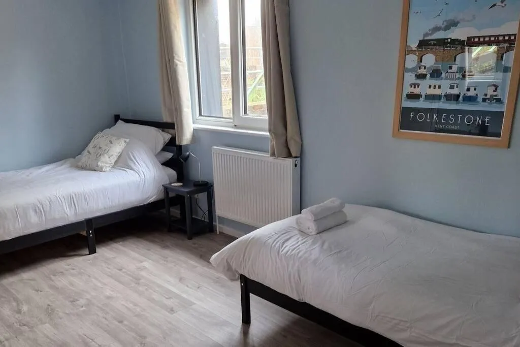 Bed in Unique 2BD Apartment Folkestone Harbour