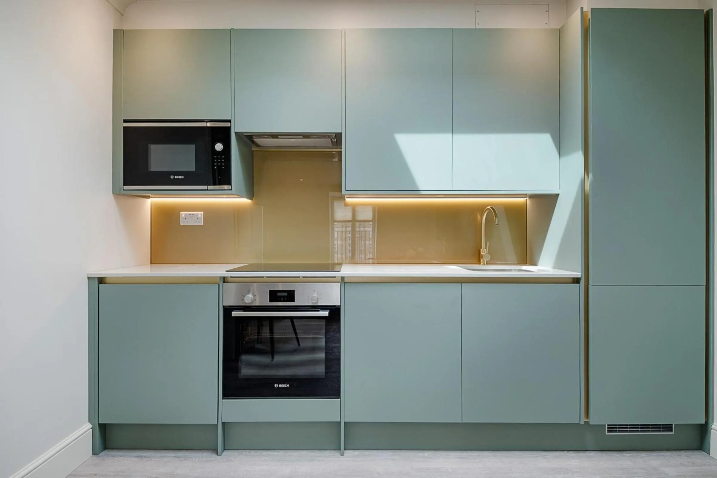 Marble Arch Suite 8