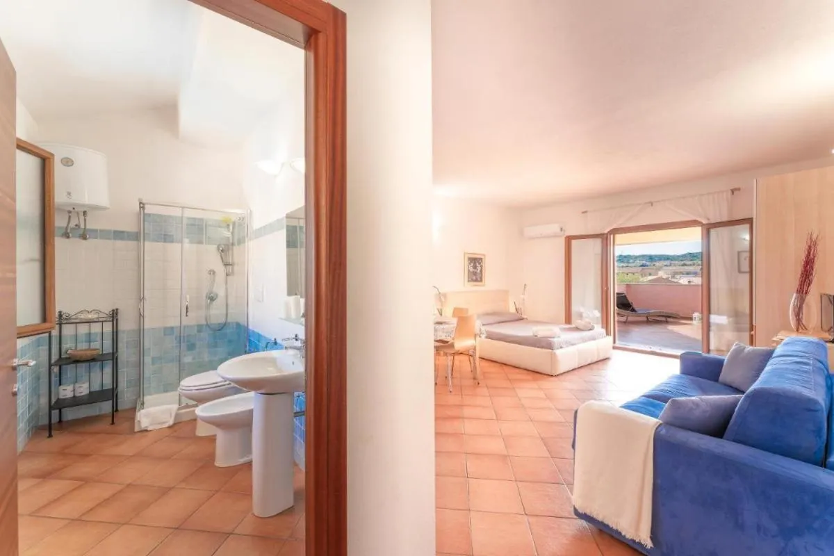 Relaxing Cristal Blu Studio sleeps 3 persons