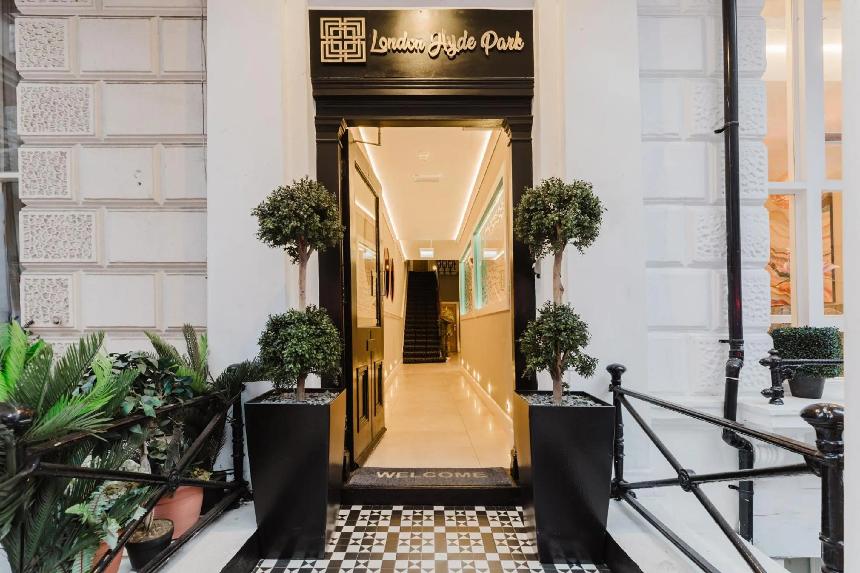 Lobby or reception in The Chapter Hotels - London Hyde Park