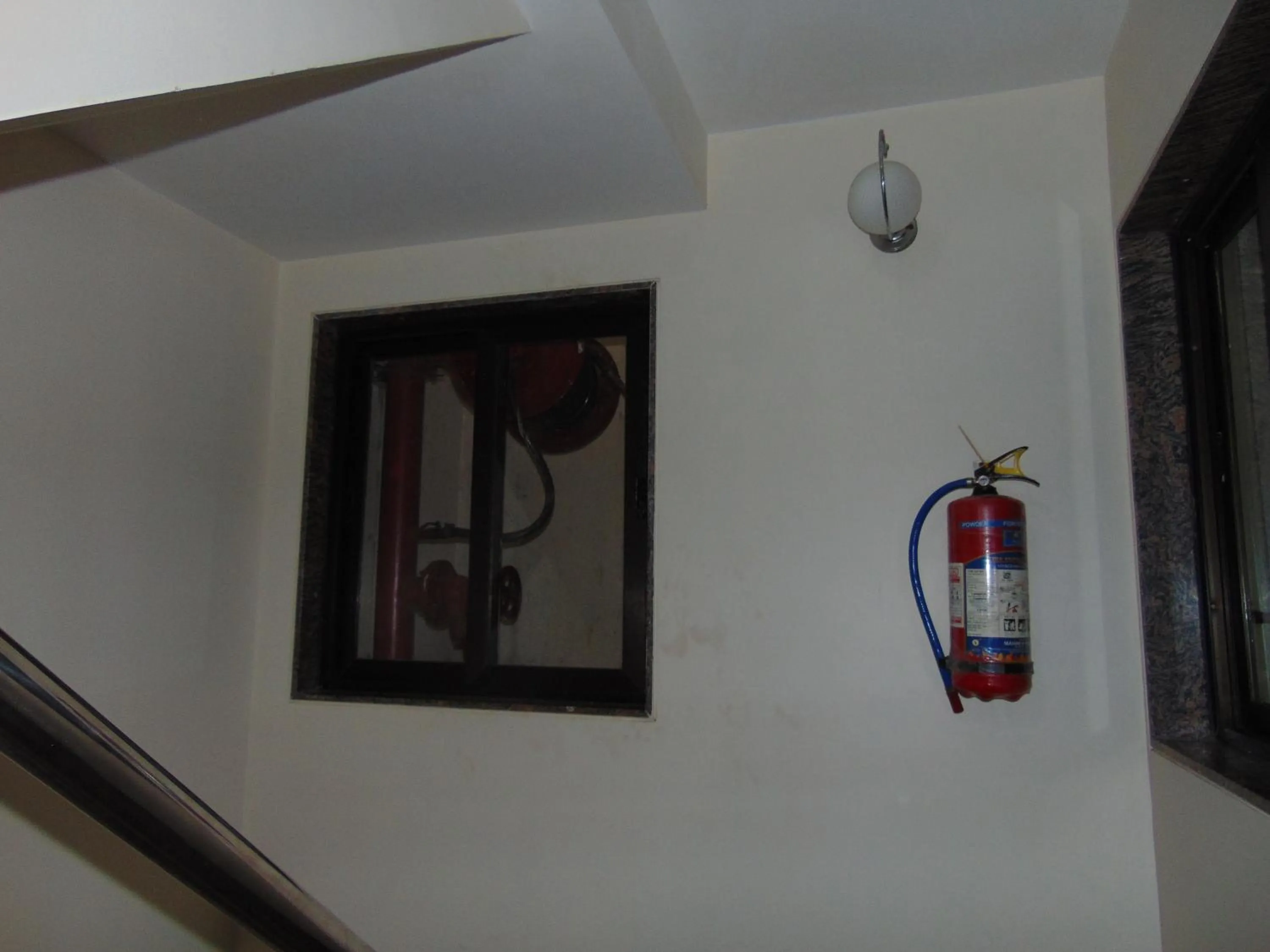 flat iron in HOTEL REST INN