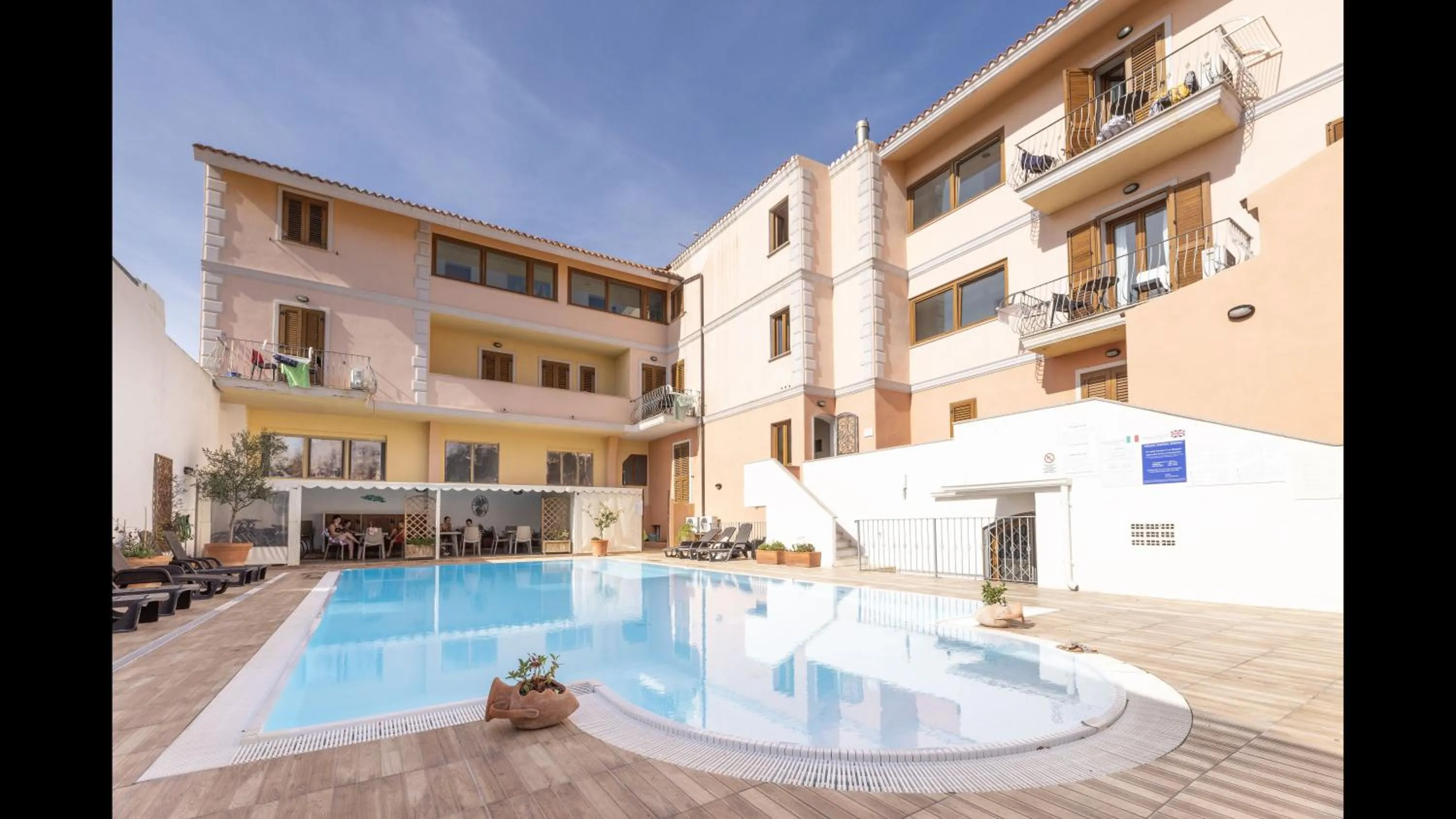 Relaxing Cristal Bedroom apartment sleeps 5 persons