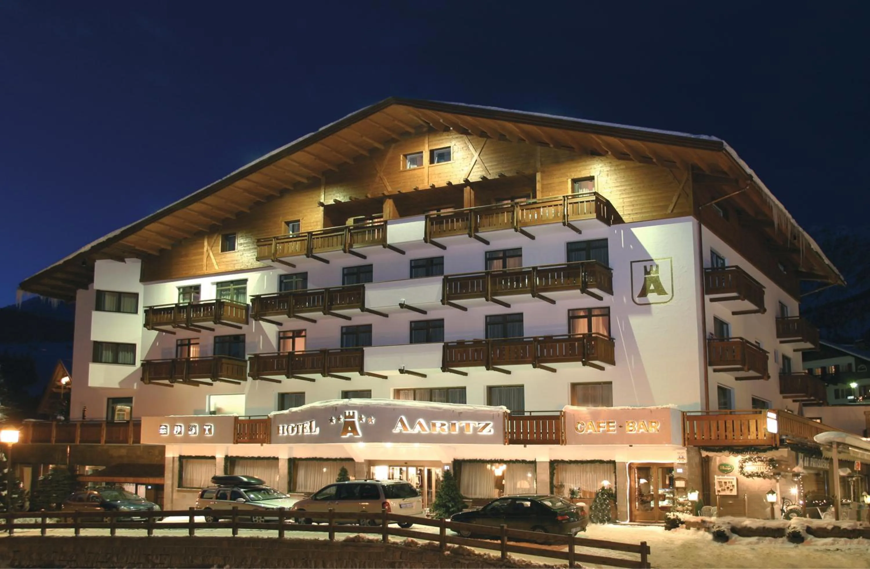 Property building in Hotel Aaritz