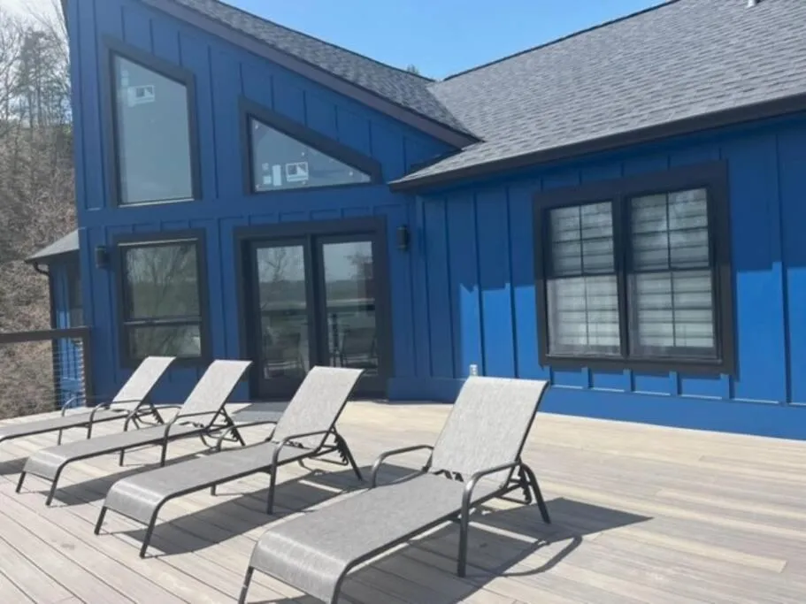 Amazing New House - Waterfront Getaway + Boat Dock