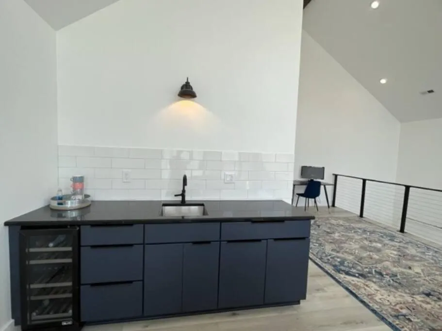 Amazing New House - Waterfront Getaway + Boat Dock