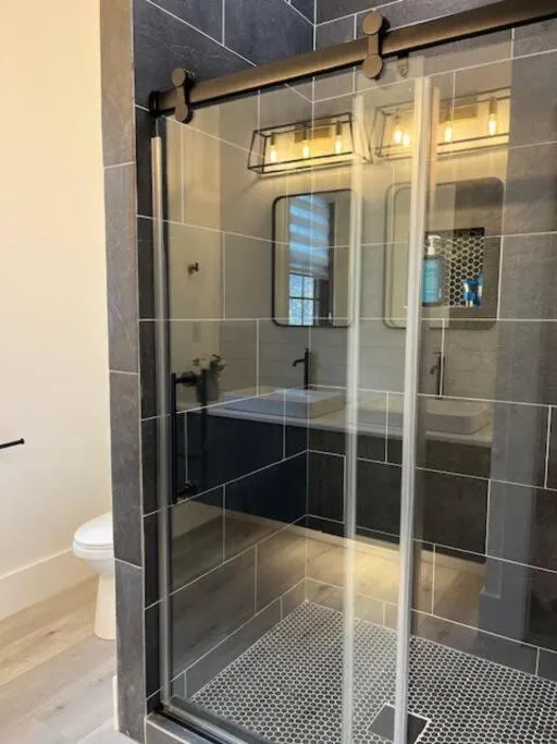 Amazing New House - Waterfront Getaway + Boat Dock